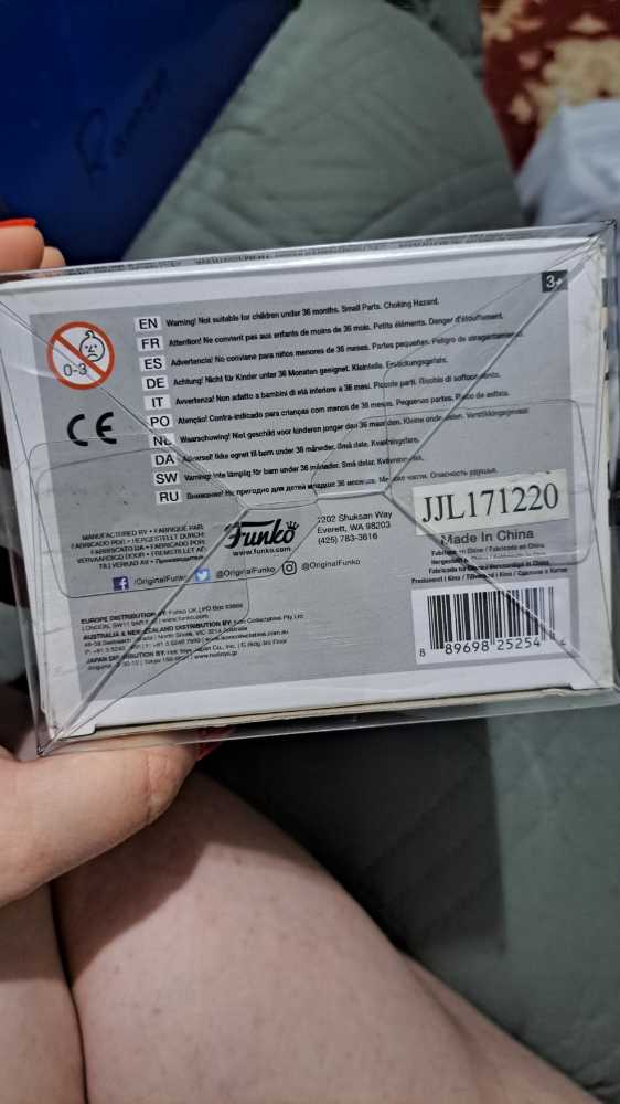 Daryl Dixon - The Walking Dead vinyl figure collectible [Barcode 889698252546] - Main Image 4