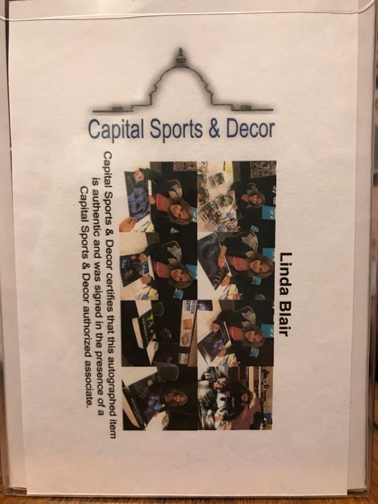 Regan (Autographed) - The Exorcist vinyl figure collectible - Main Image 2