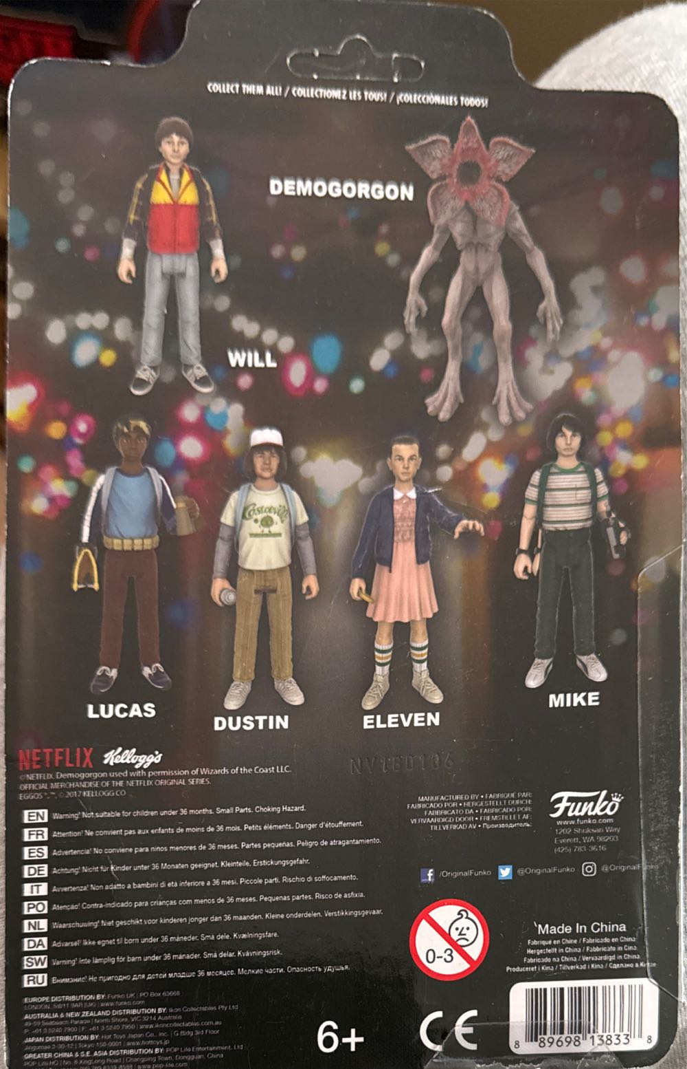 Dustin - Stranger Things vinyl figure collectible [Barcode 889698138338] - Main Image 2