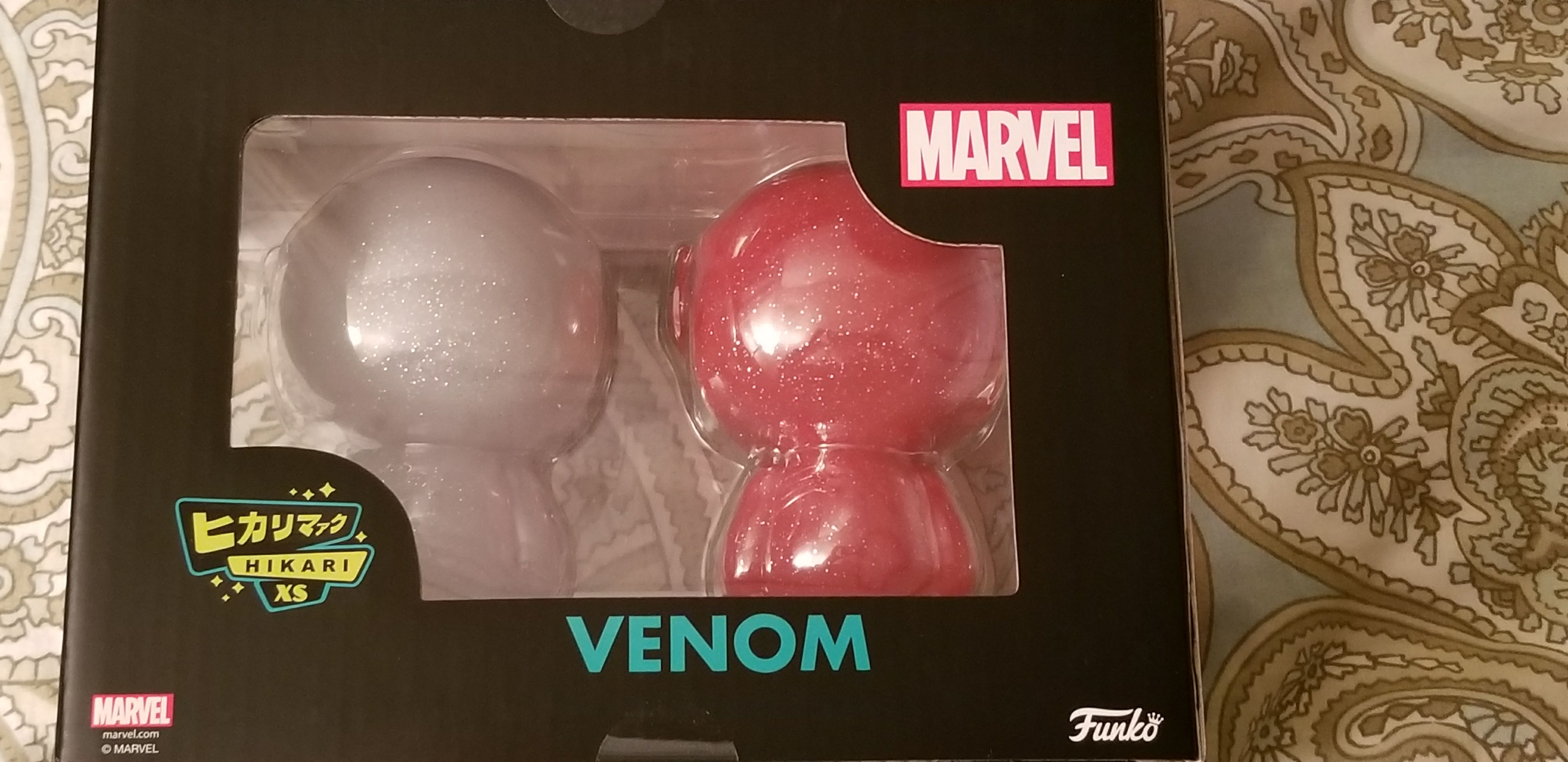 Venom  vinyl figure collectible [Barcode 889698219549] - Main Image 2