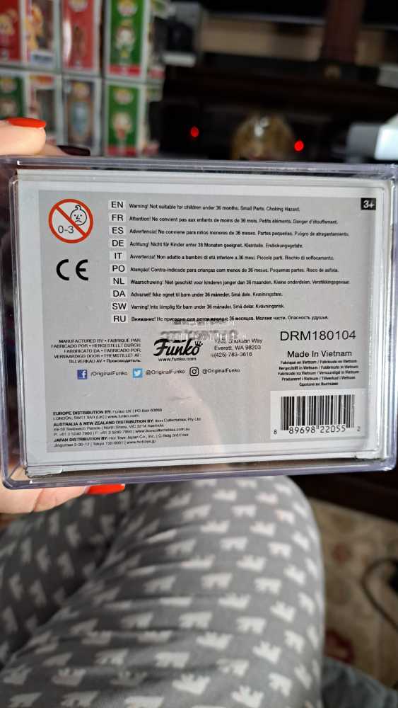 Ready Player One: Sorrento - Warner Bros. vinyl figure collectible [Barcode 889698220552] - Main Image 4