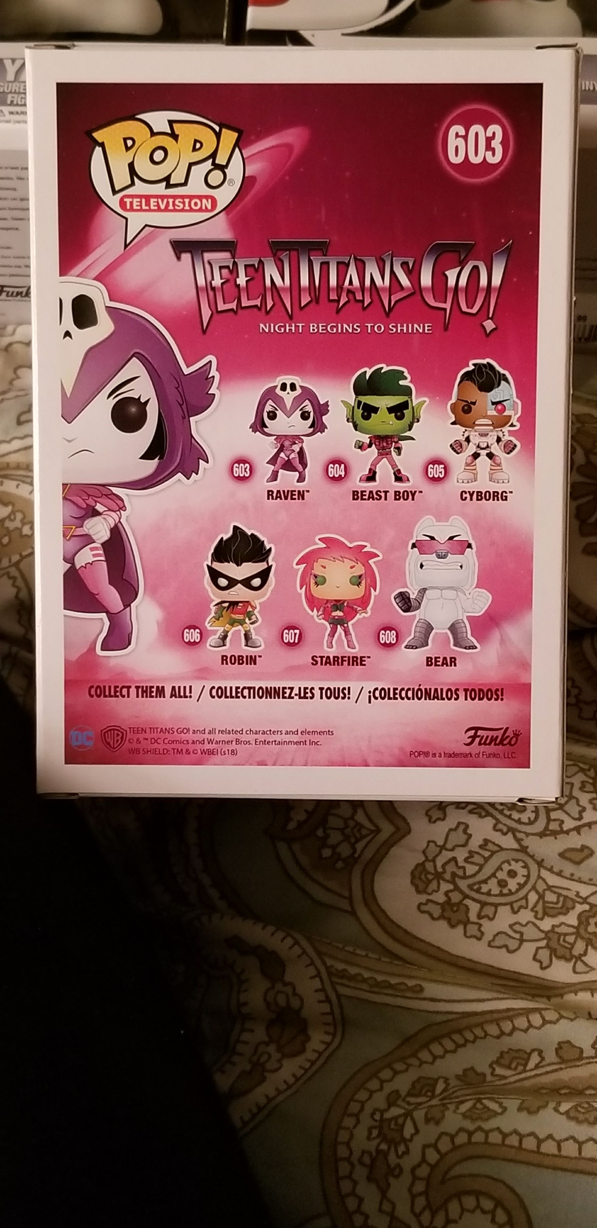 Raven - Teen Titans Go! vinyl figure collectible [Barcode 889698286725] - Main Image 2
