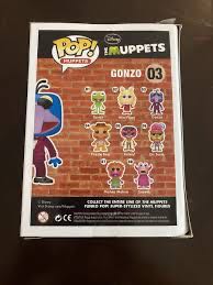 Gonzo - The Muppets vinyl figure collectible [Barcode 830395026244] - Main Image 3