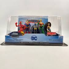 Justice League  vinyl figure collectible [Barcode 889698241267] - Main Image 2