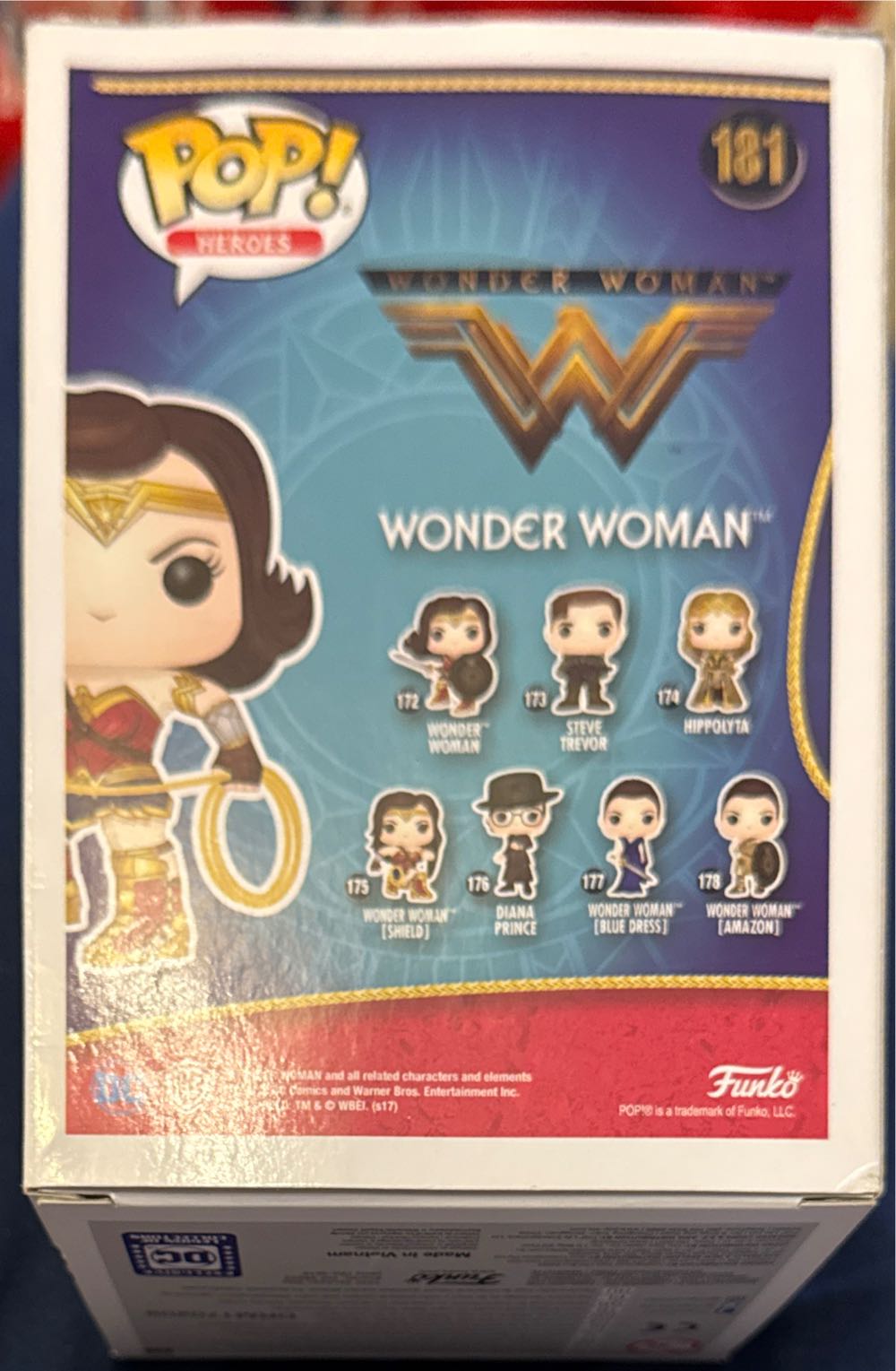 Wonder Woman (Lasso) Legions of Collectors - Wonder Woman vinyl figure collectible [Barcode 687299945764] - Main Image 3
