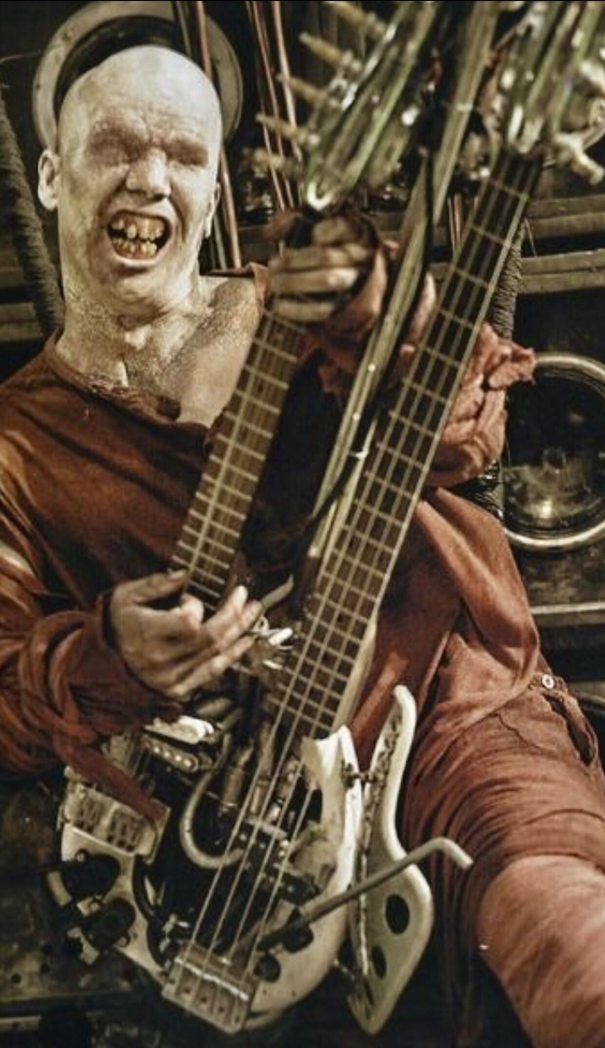 Fury Road Coma-Doof Warrior #517  vinyl figure collectible [Barcode 889698280303] - Main Image 4