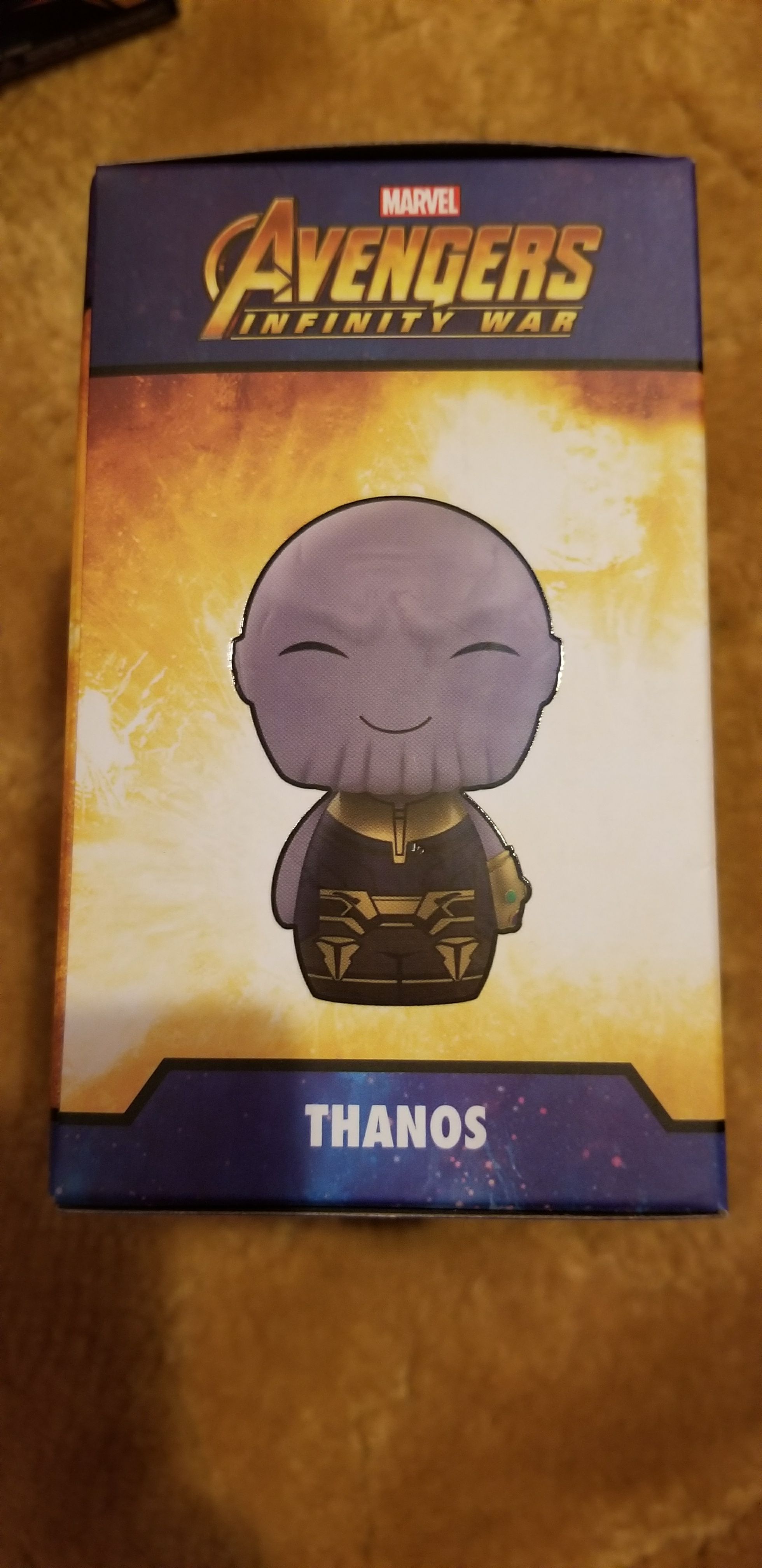 Thanos  vinyl figure collectible [Barcode 889698264808] - Main Image 2