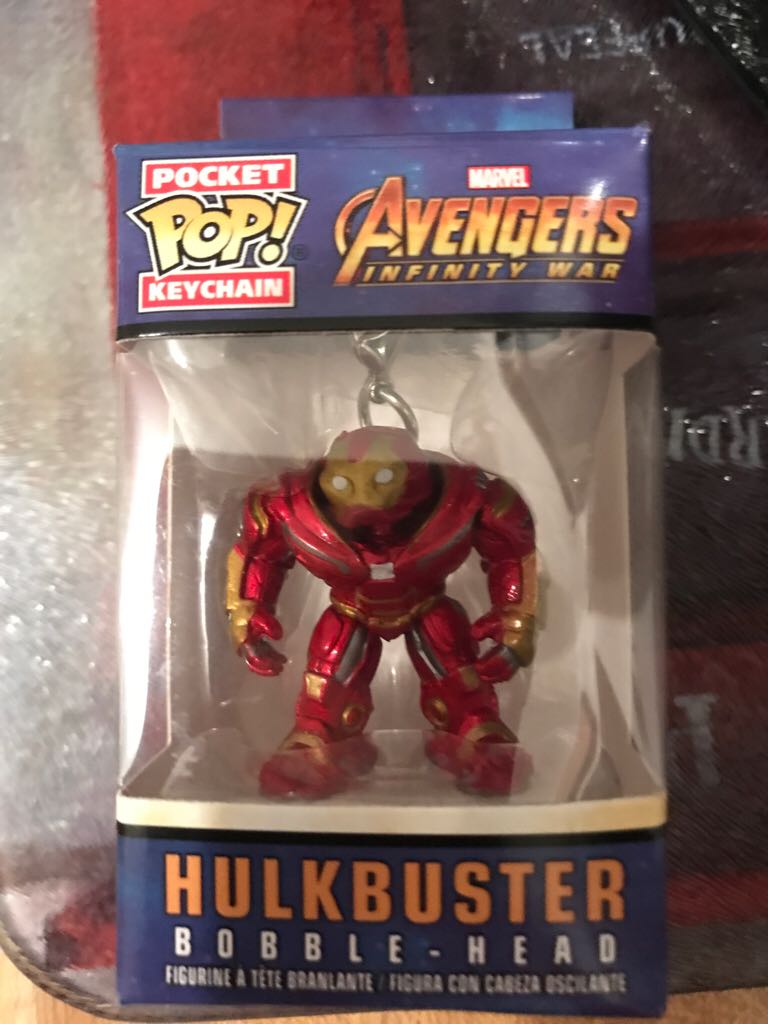 Hulkbuster Key Chain - Marvel Universe vinyl figure collectible [Barcode 889698273008] - Main Image 2