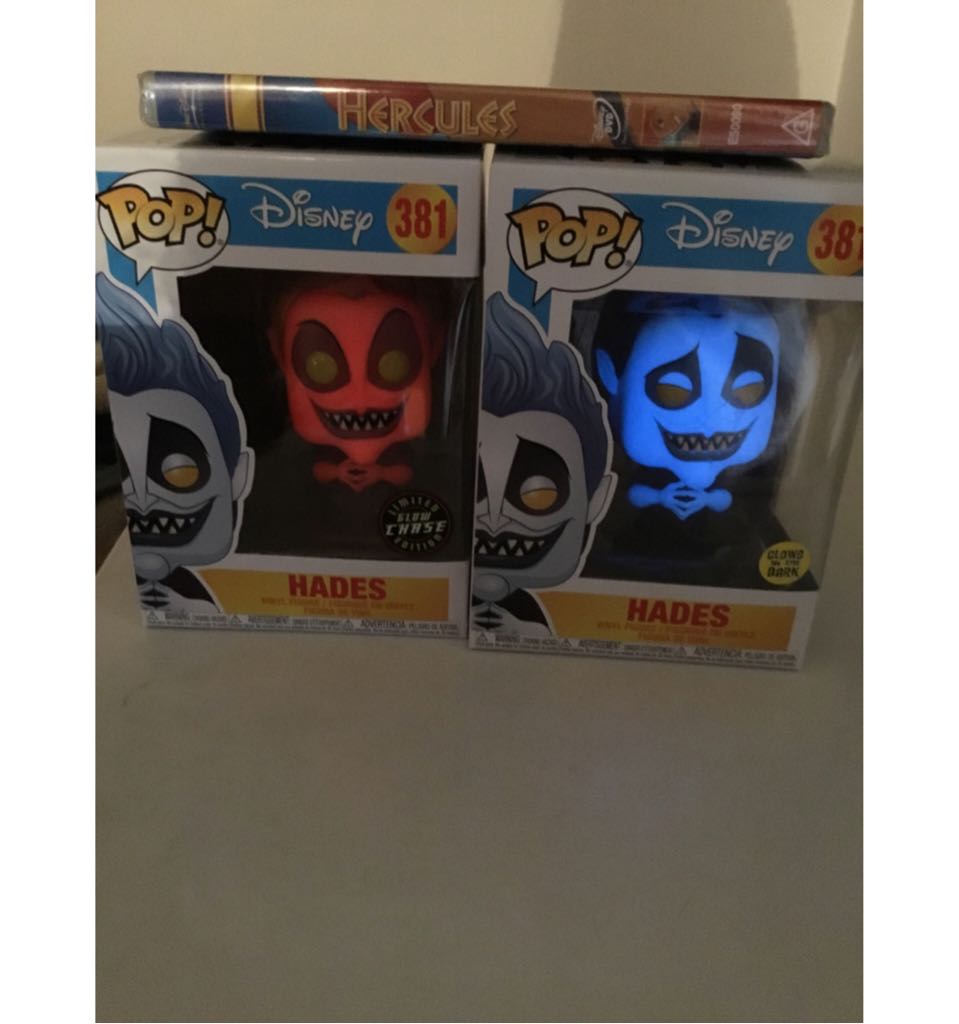 Disney: Hades (GITD) - Disney vinyl figure collectible - Main Image 2