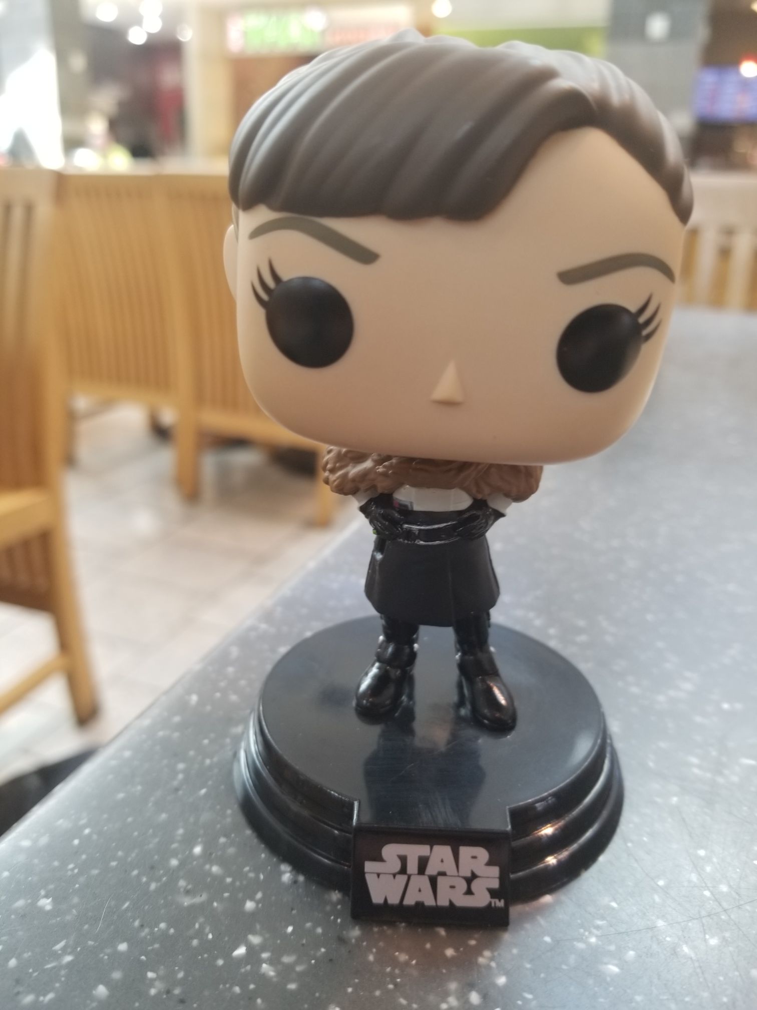 # 241 Qi’ra - Star Wars vinyl figure collectible [Barcode 889698269773] - Main Image 2