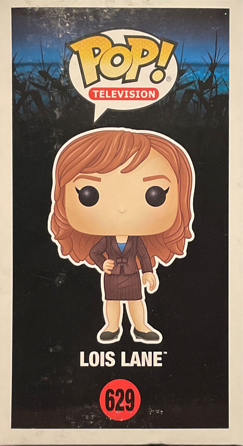 Smallville: Lois Lane (Signed) - DC Universe vinyl figure collectible [Barcode 889698301947] - Main Image 4