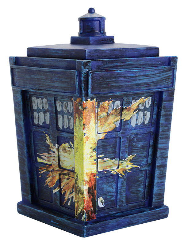 TARDIS (Pandorica Opens) - Doctor Who vinyl figure collectible [Barcode 5052473193807] - Main Image 2