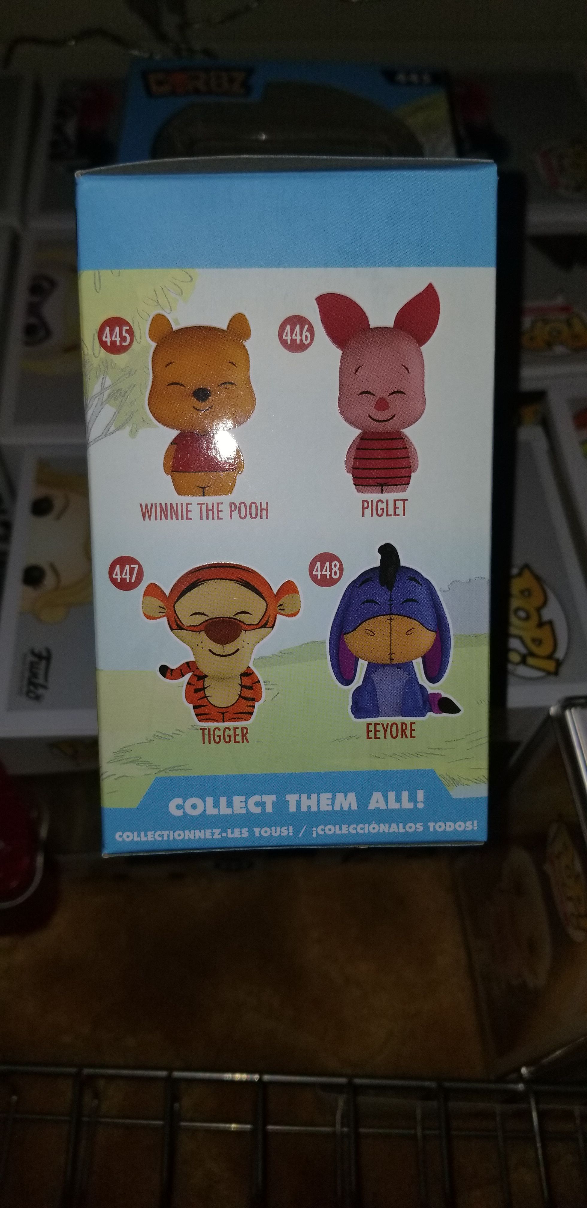 Piglet - Winnie the Pooh vinyl figure collectible [Barcode 889698274777] - Main Image 2