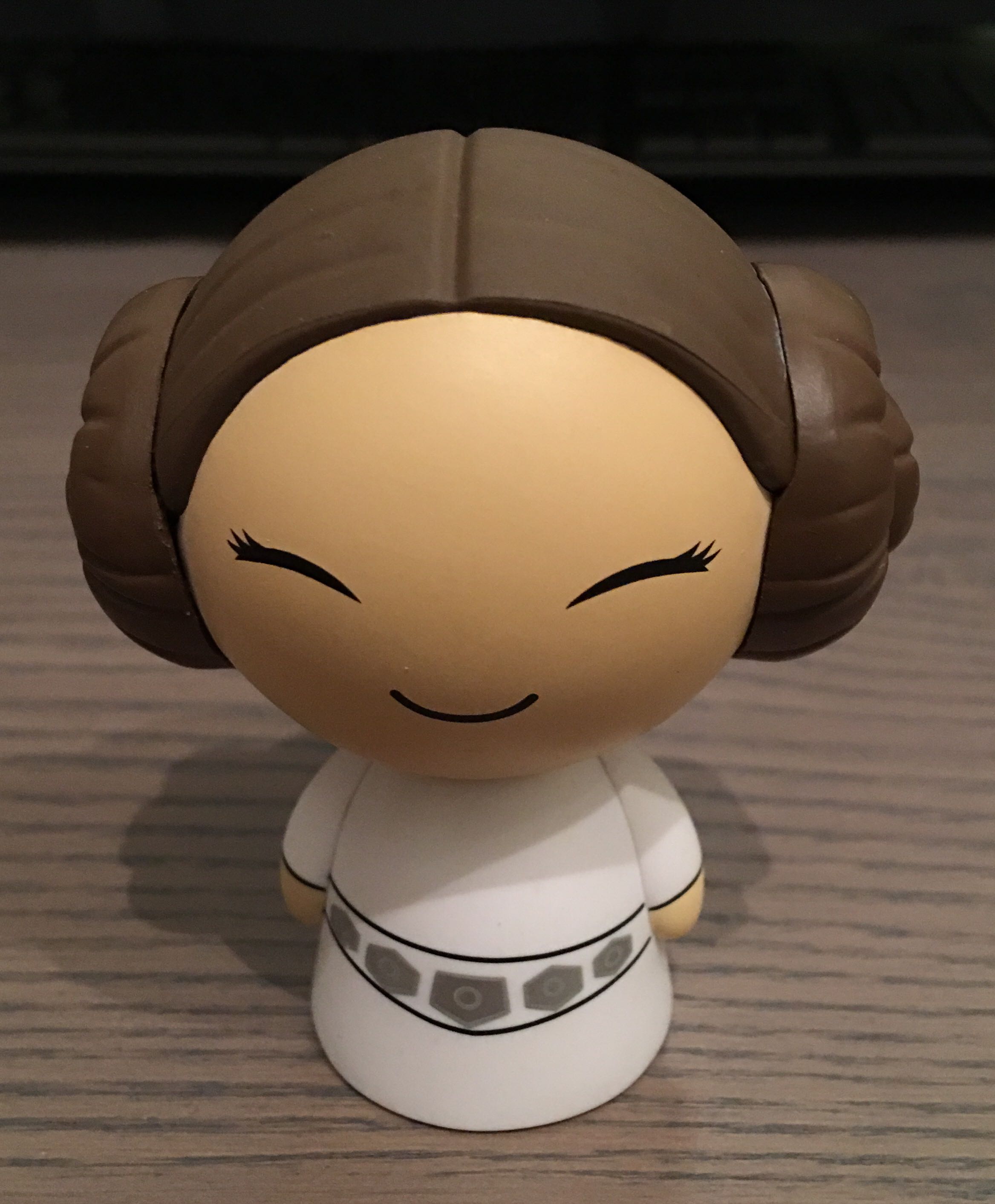 Princess Leia - Star Wars vinyl figure collectible [Barcode 465055756799] - Main Image 2