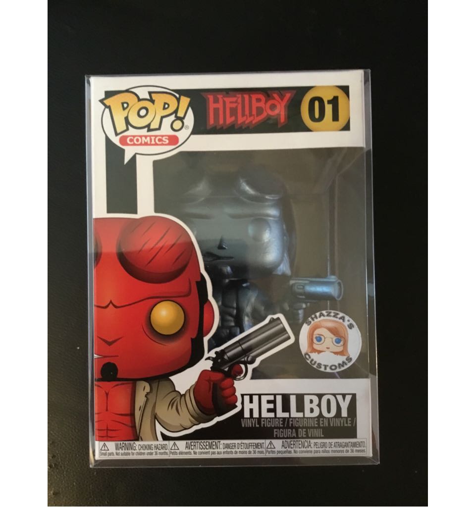 Hellboy: Custom by Shazz Pearce  vinyl figure collectible - Main Image 2