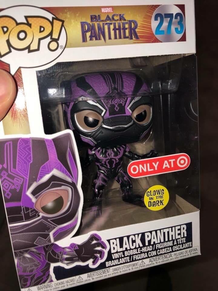 Black Panther: Black Panther (GITD) Target T-shirt Box  vinyl figure collectible - Main Image 2