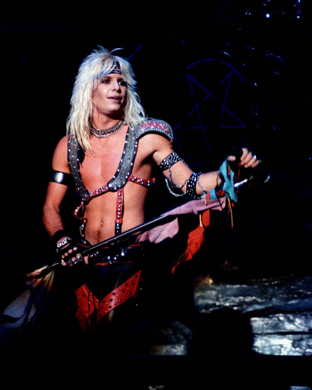 Vince Neil - Musicians vinyl figure collectible [Barcode 889698302104] - Main Image 3