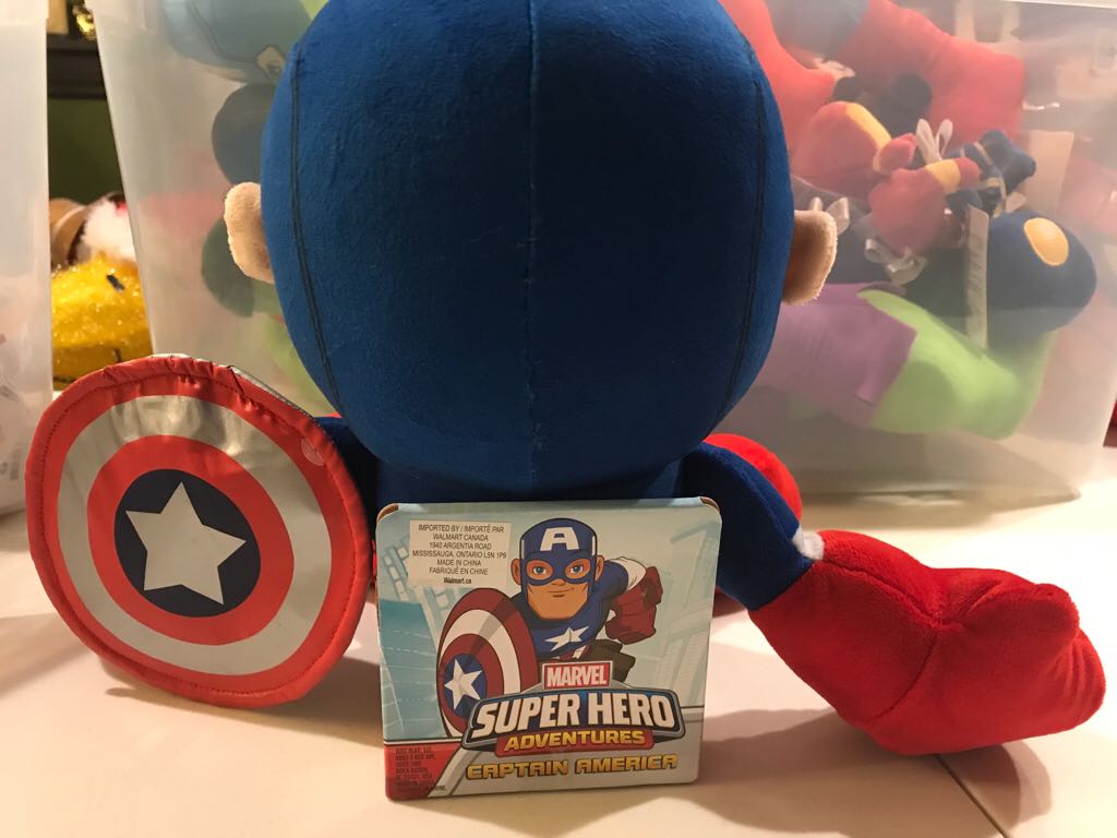 Marvel Spiderman Adventures - Captain America  vinyl figure collectible [Barcode 886144263248] - Main Image 2