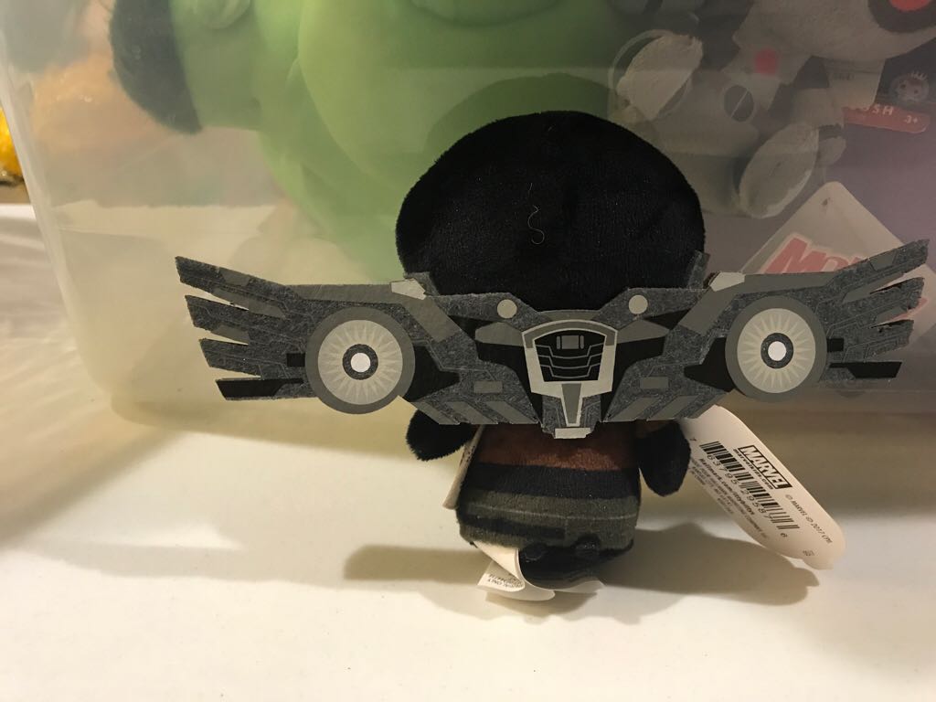 Hallmark Itty Bittys - Falcon   vinyl figure collectible - Main Image 2