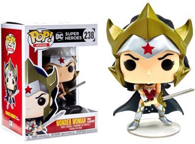 Wonder Woman (from Flashpoint) - DC Universe vinyl figure collectible - Main Image 2