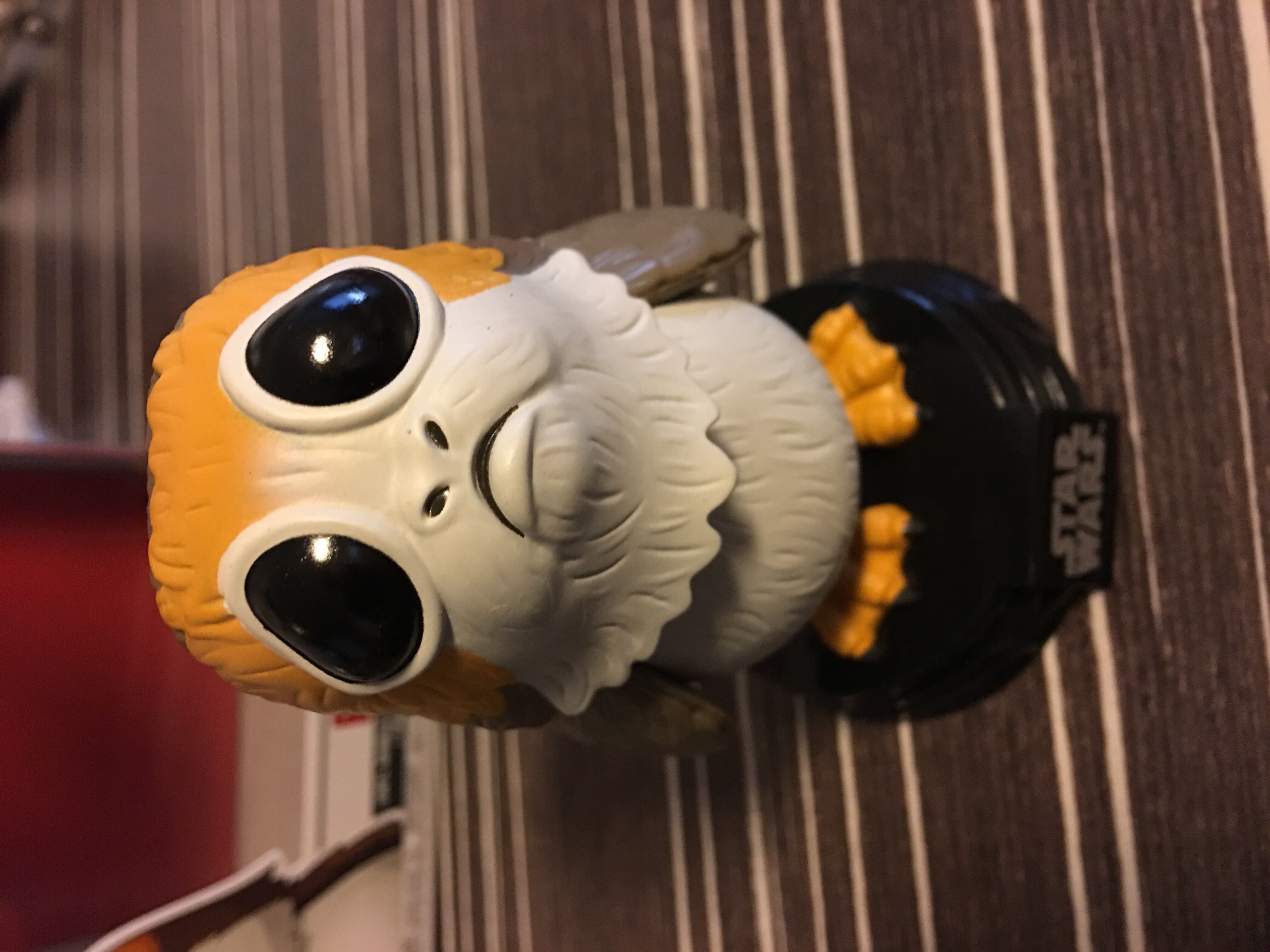 Porg - Star Wars vinyl figure collectible [Barcode 889698325318] - Main Image 2