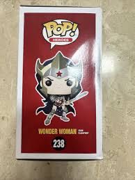 #238 Heroes: DC Super Heroes: Wonder Woman From Flashpoint (Hot Topic Exclusive) - Wonder Woman vinyl figure collectible [Barcode 889698316644] - Main Image 3