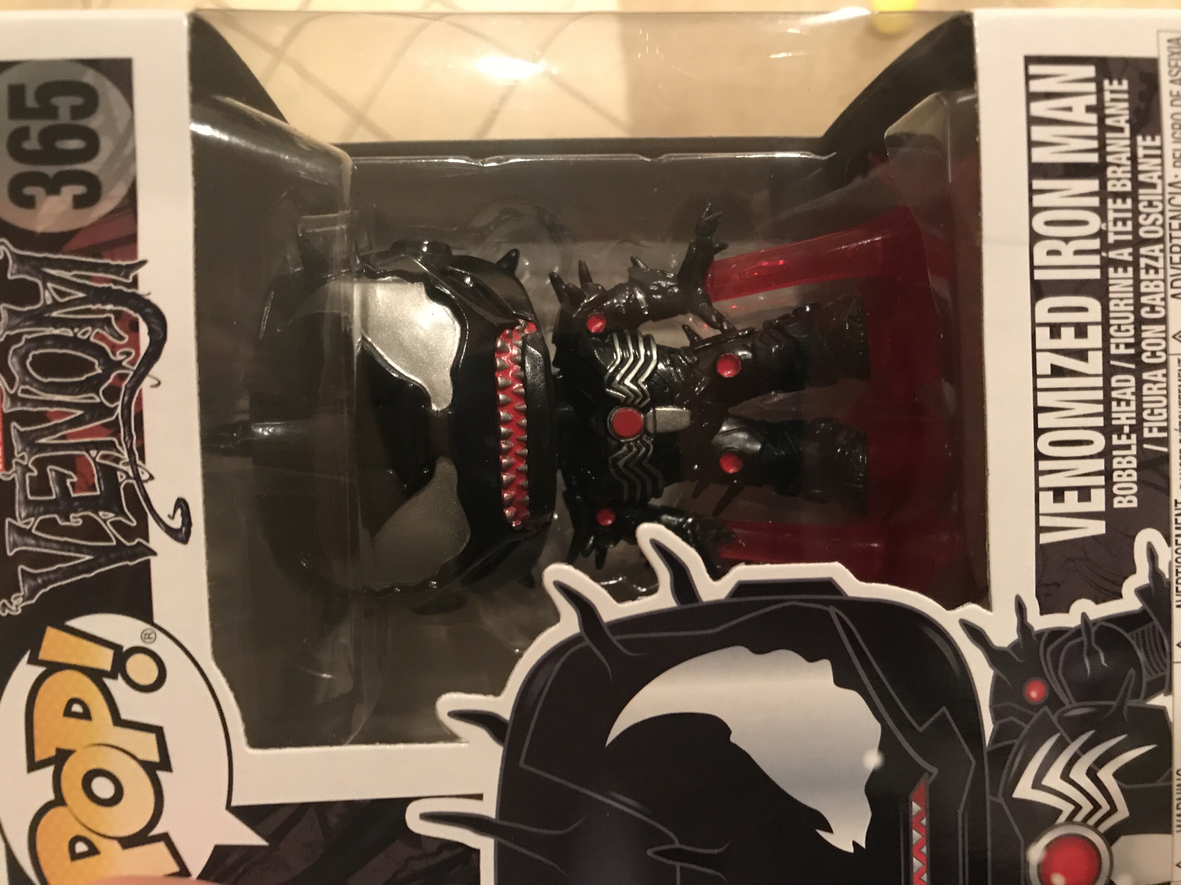 Venomized Iron Man - Venom vinyl figure collectible [Barcode 889698326872] - Main Image 2
