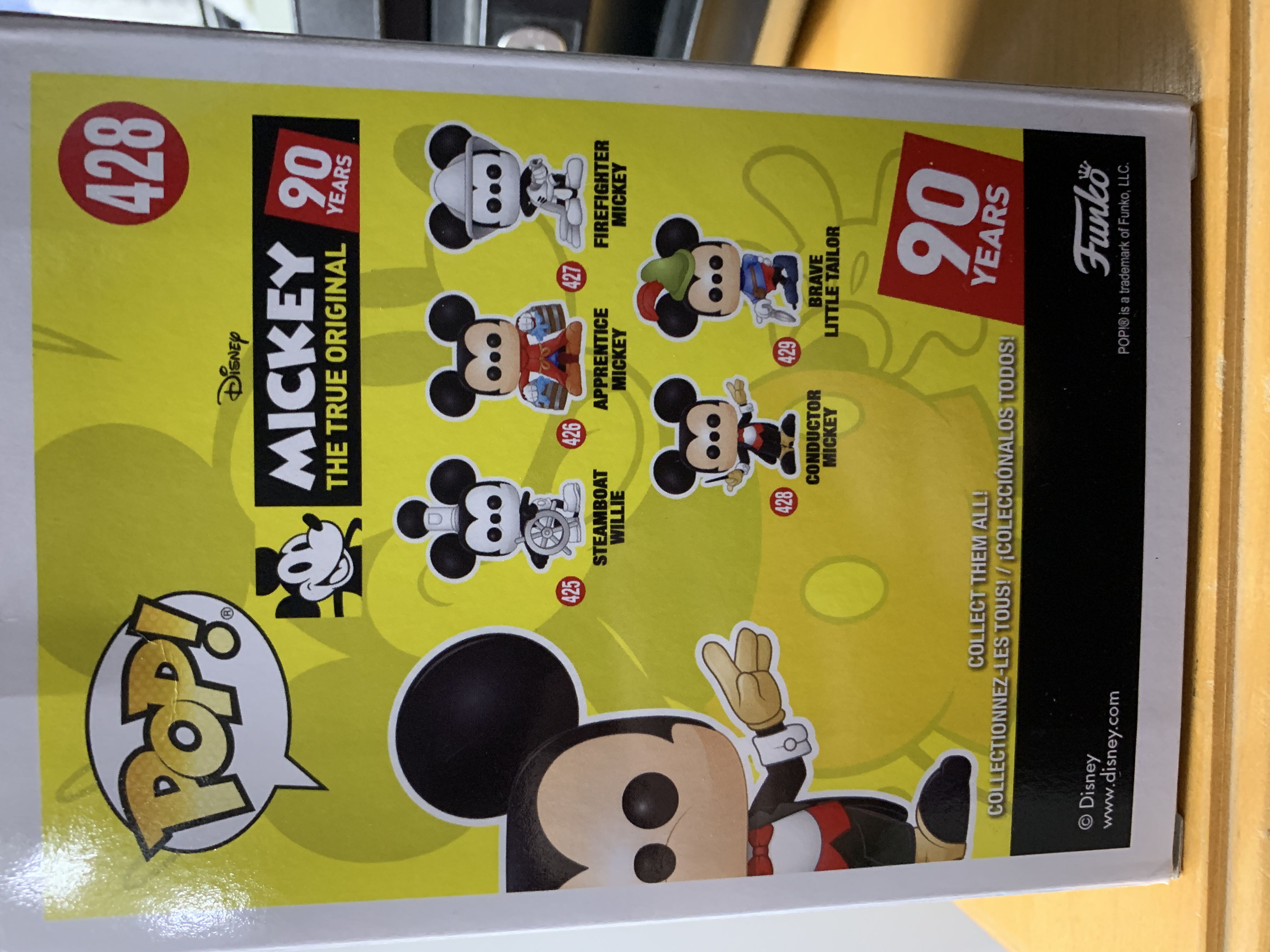 Mickey -428- Conductor Mickey - Disney vinyl figure collectible [Barcode 889698321860] - Main Image 3