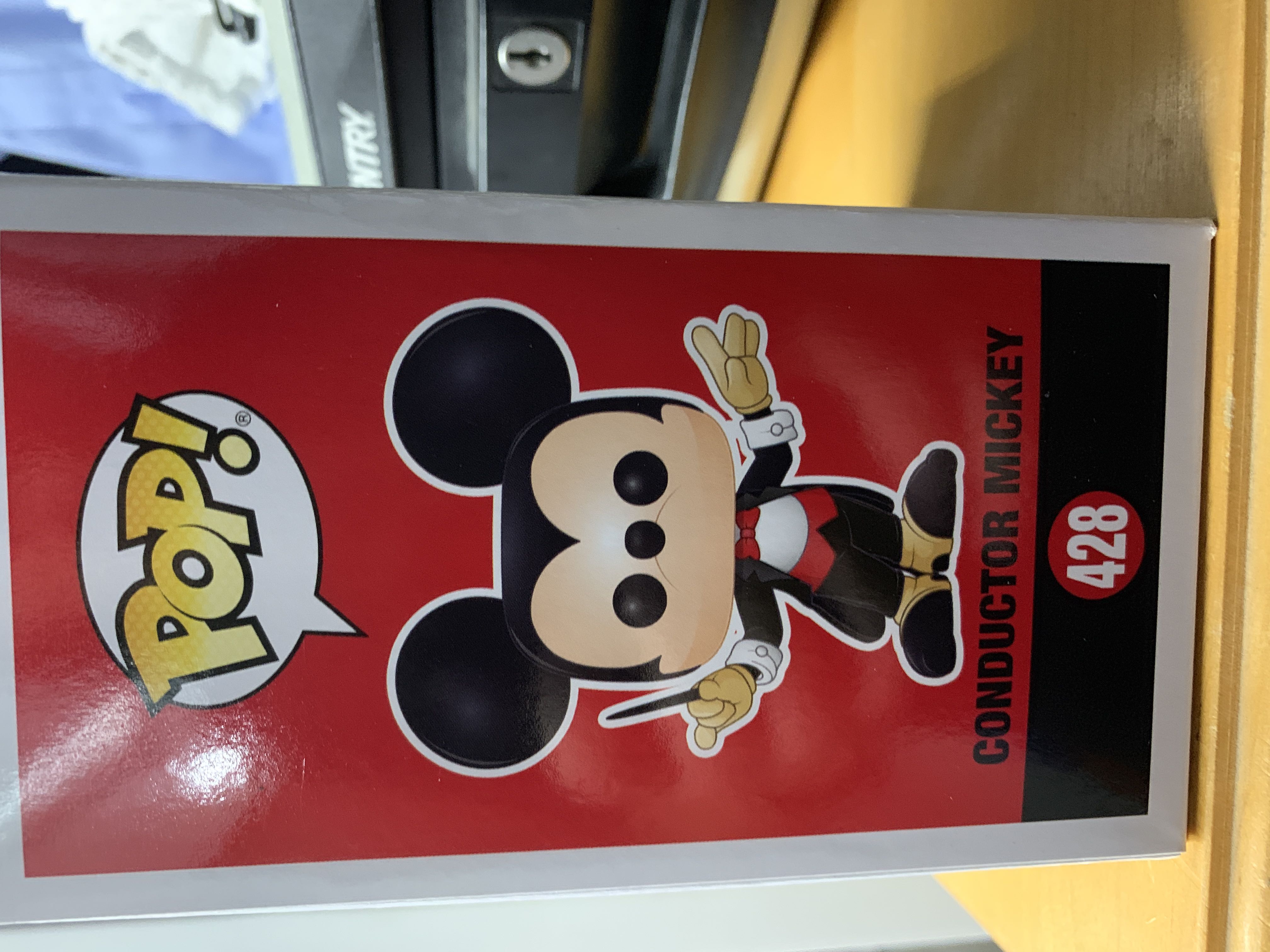 Mickey -428- Conductor Mickey - Disney vinyl figure collectible [Barcode 889698321860] - Main Image 4