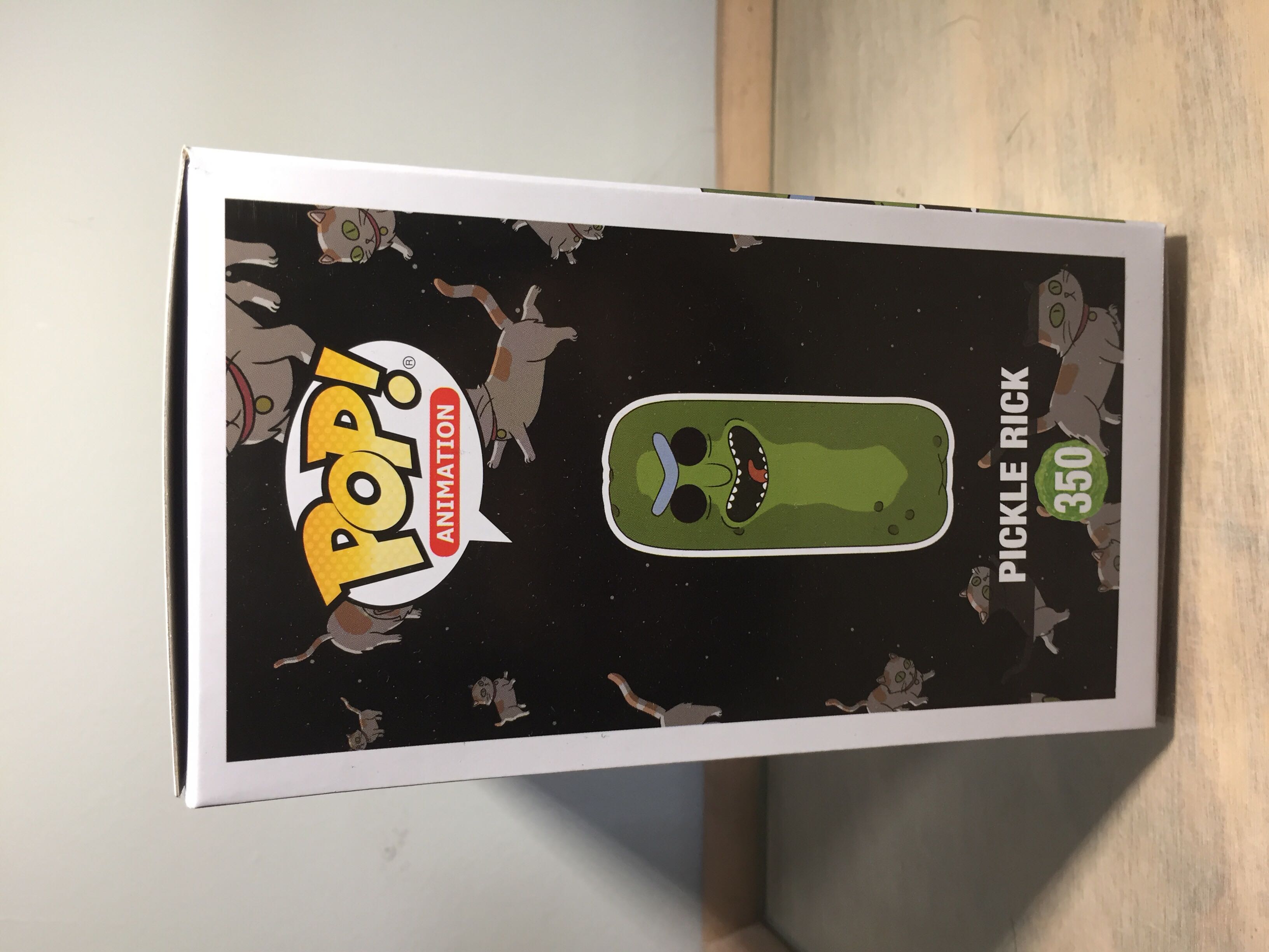 Pickle Rick  vinyl figure collectible - Main Image 3