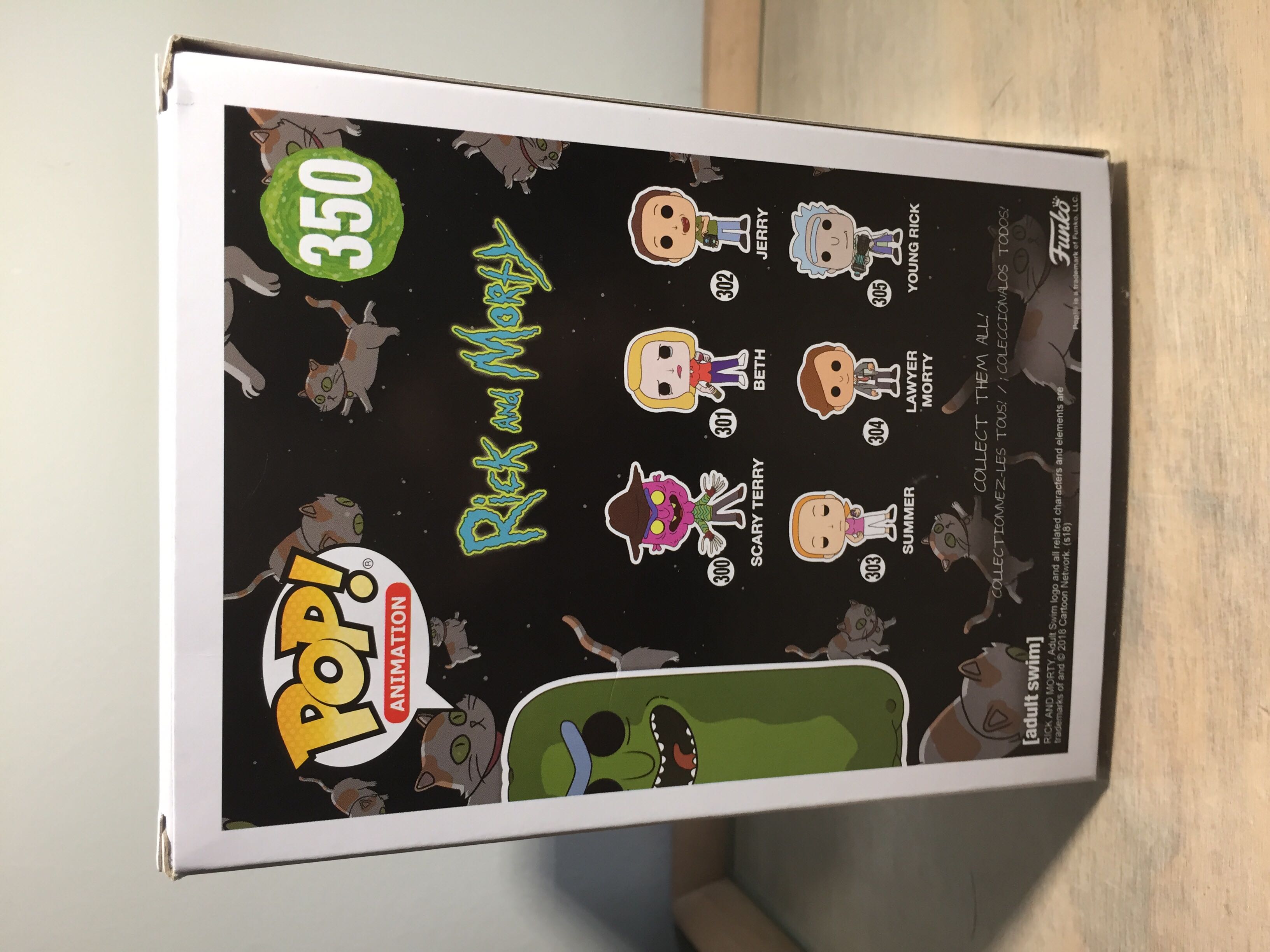 Pickle Rick  vinyl figure collectible - Main Image 4