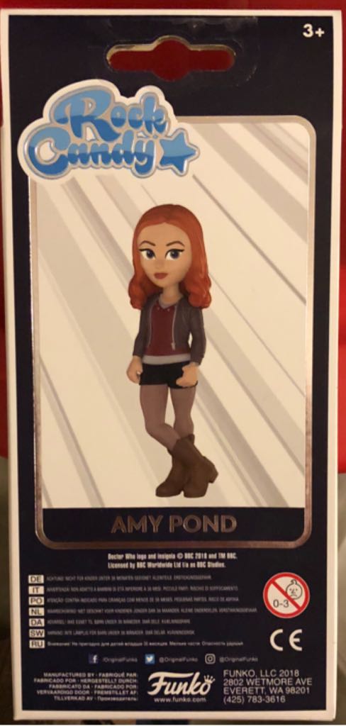 Amy Pond - Doctor Who vinyl figure collectible [Barcode 889698323321] - Main Image 2