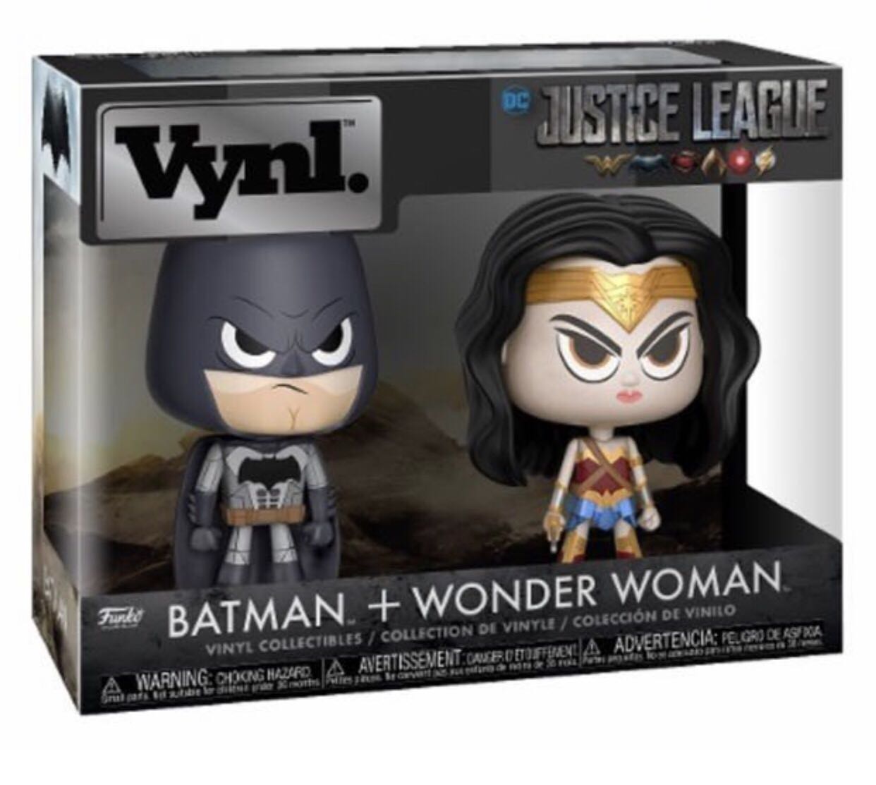 Batman + Wonder Woman  - DC Universe vinyl figure collectible [Barcode 11373718] - Main Image 3