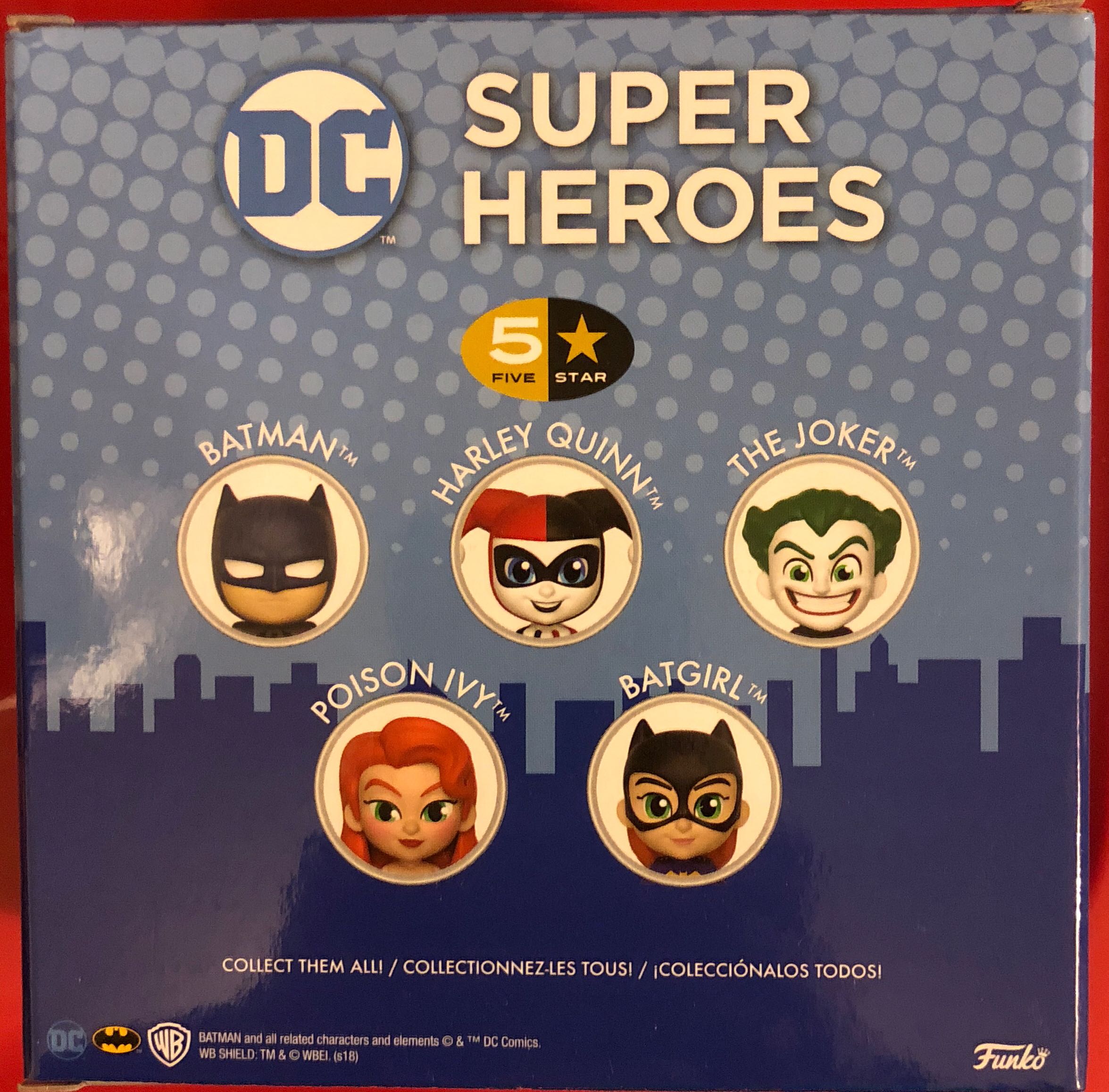 Batman (Golden Midas) - DC Universe vinyl figure collectible [Barcode 889698332453] - Main Image 2