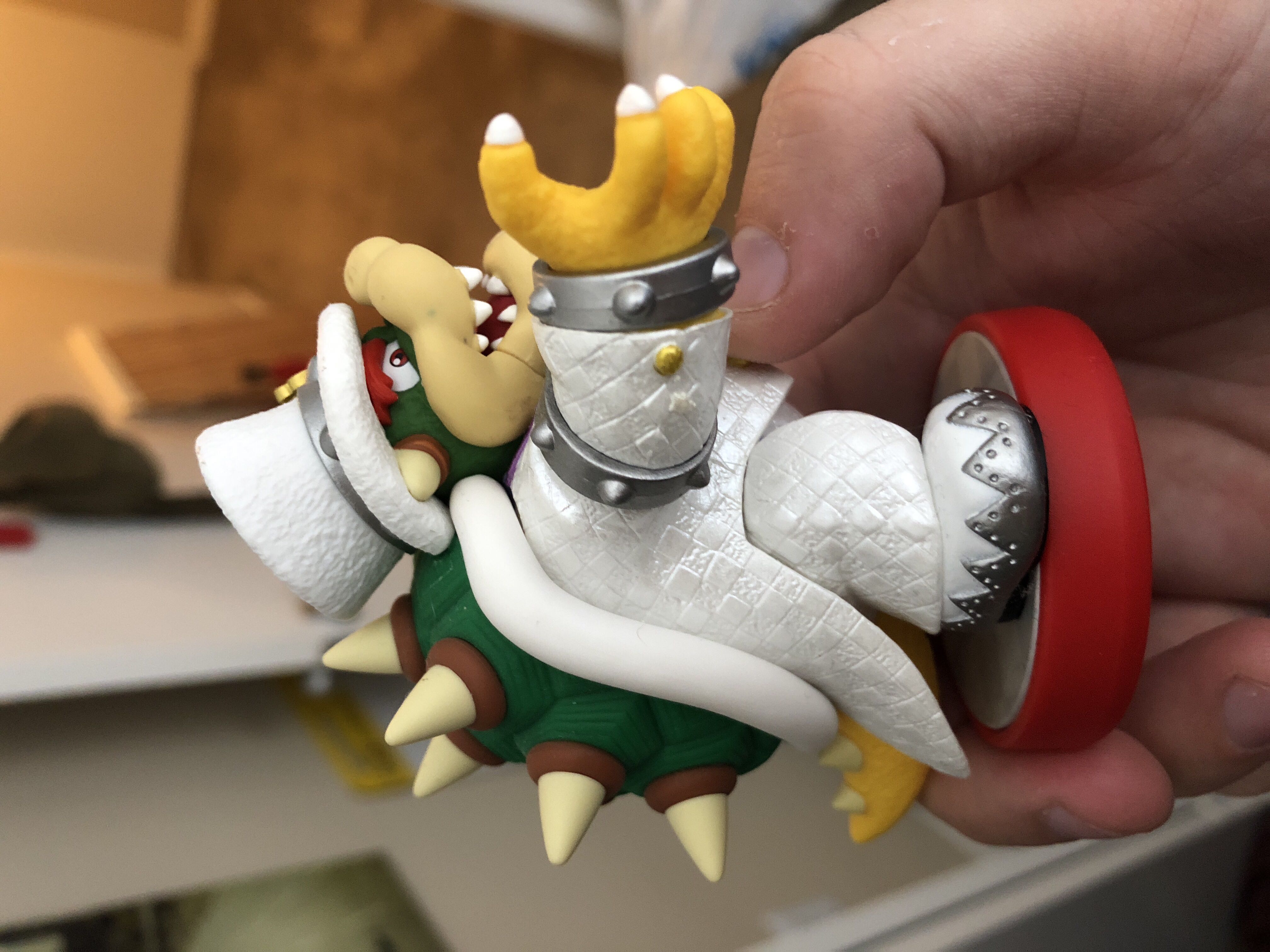 Wedding Bowser Amiibo  vinyl figure collectible - Main Image 2