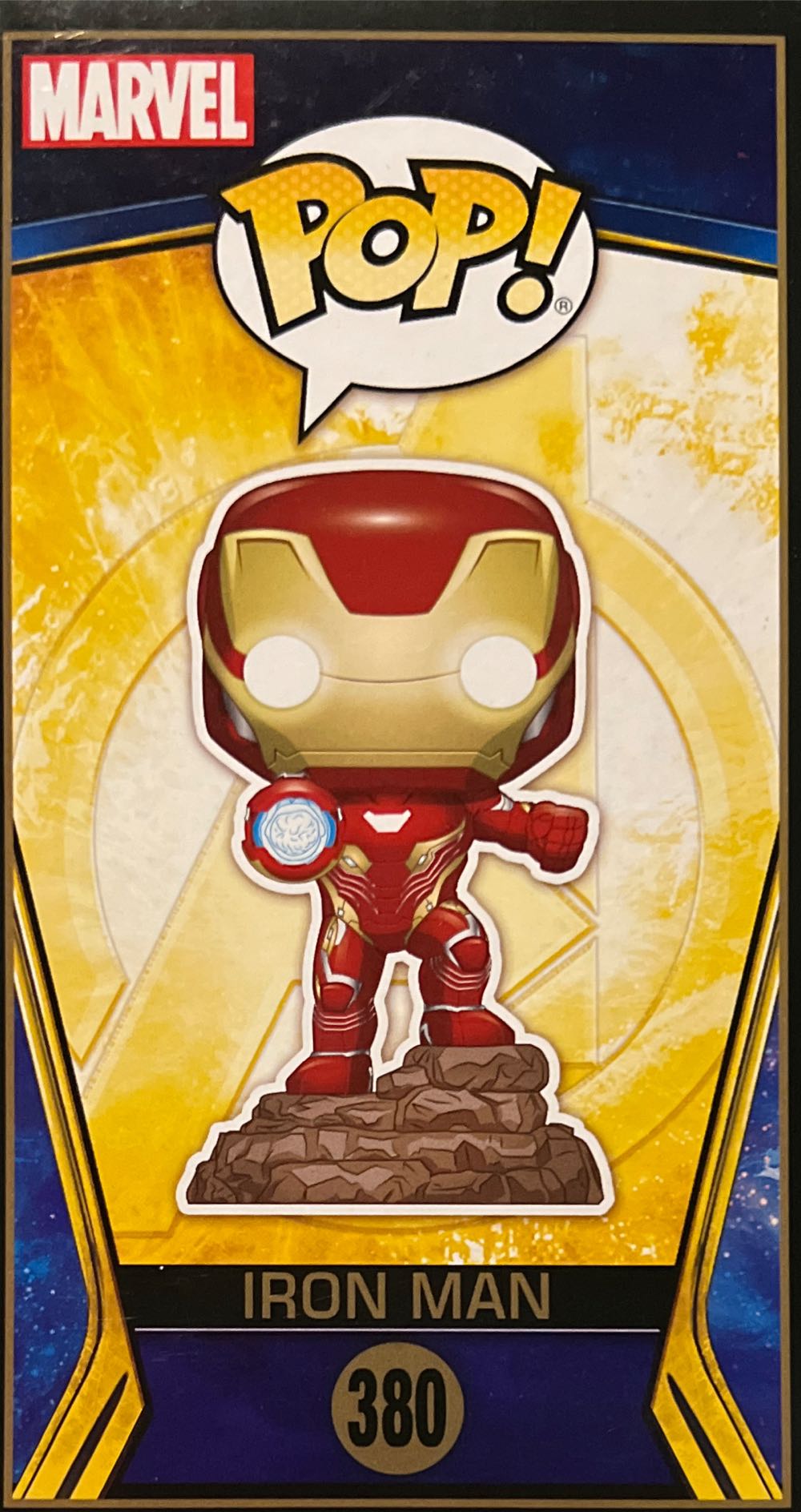 Iron Man (Lights Up!) - Avengers: Infinity War vinyl figure collectible [Barcode 889698303446] - Main Image 3