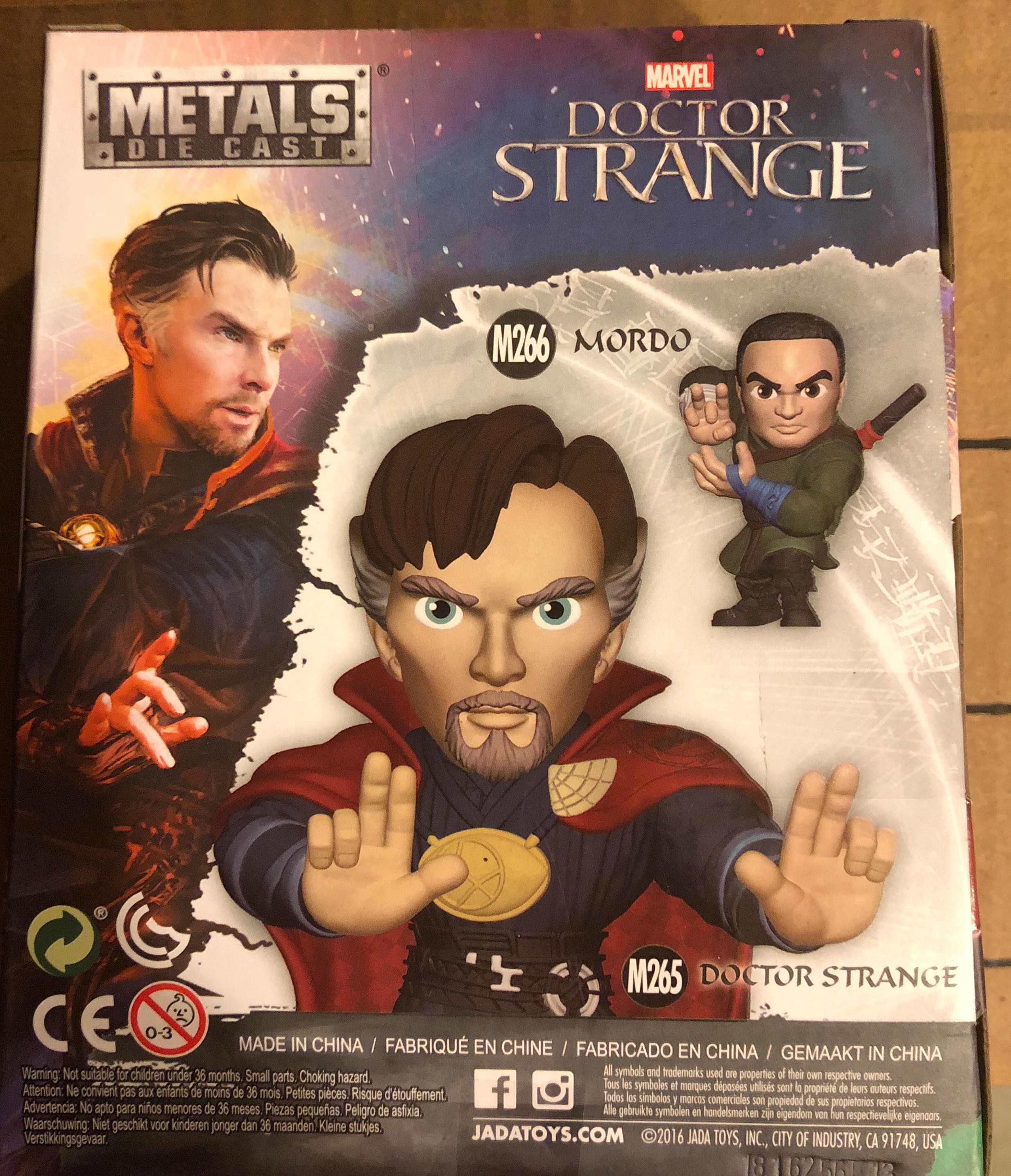 Doctor Strange - (metals die cast) By Jada - Marvel Universe vinyl figure collectible [Barcode 801310981191] - Main Image 2