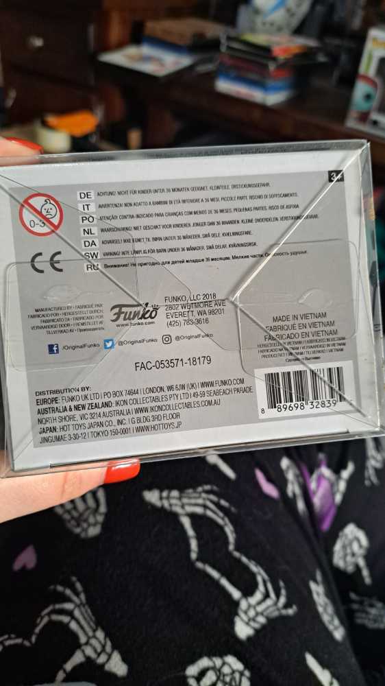 Dr. Finkelstein - The Nightmare Before Christmas vinyl figure collectible [Barcode 889698328395] - Main Image 4