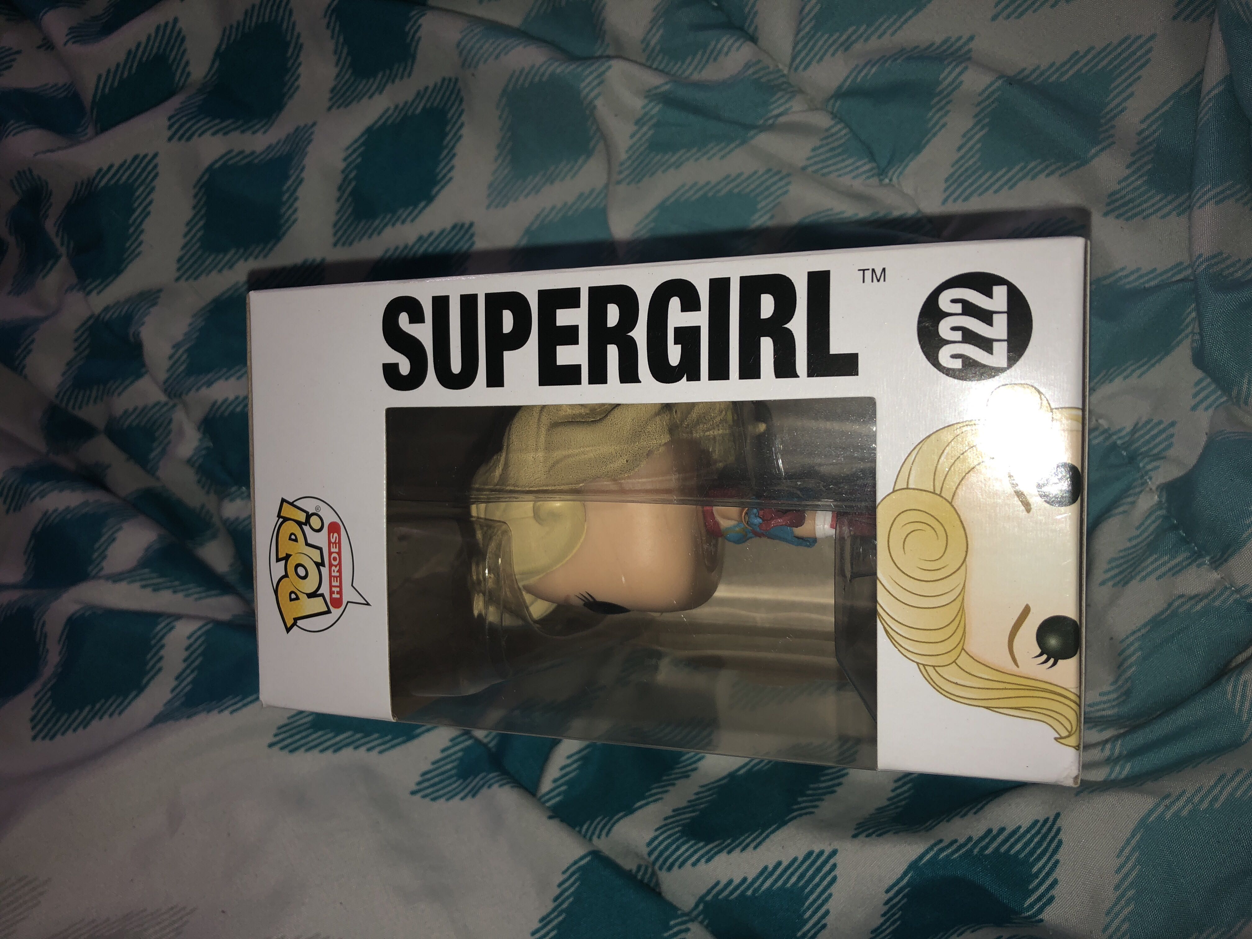 Supergirl - DC Universe vinyl figure collectible [Barcode 11193920] - Main Image 4