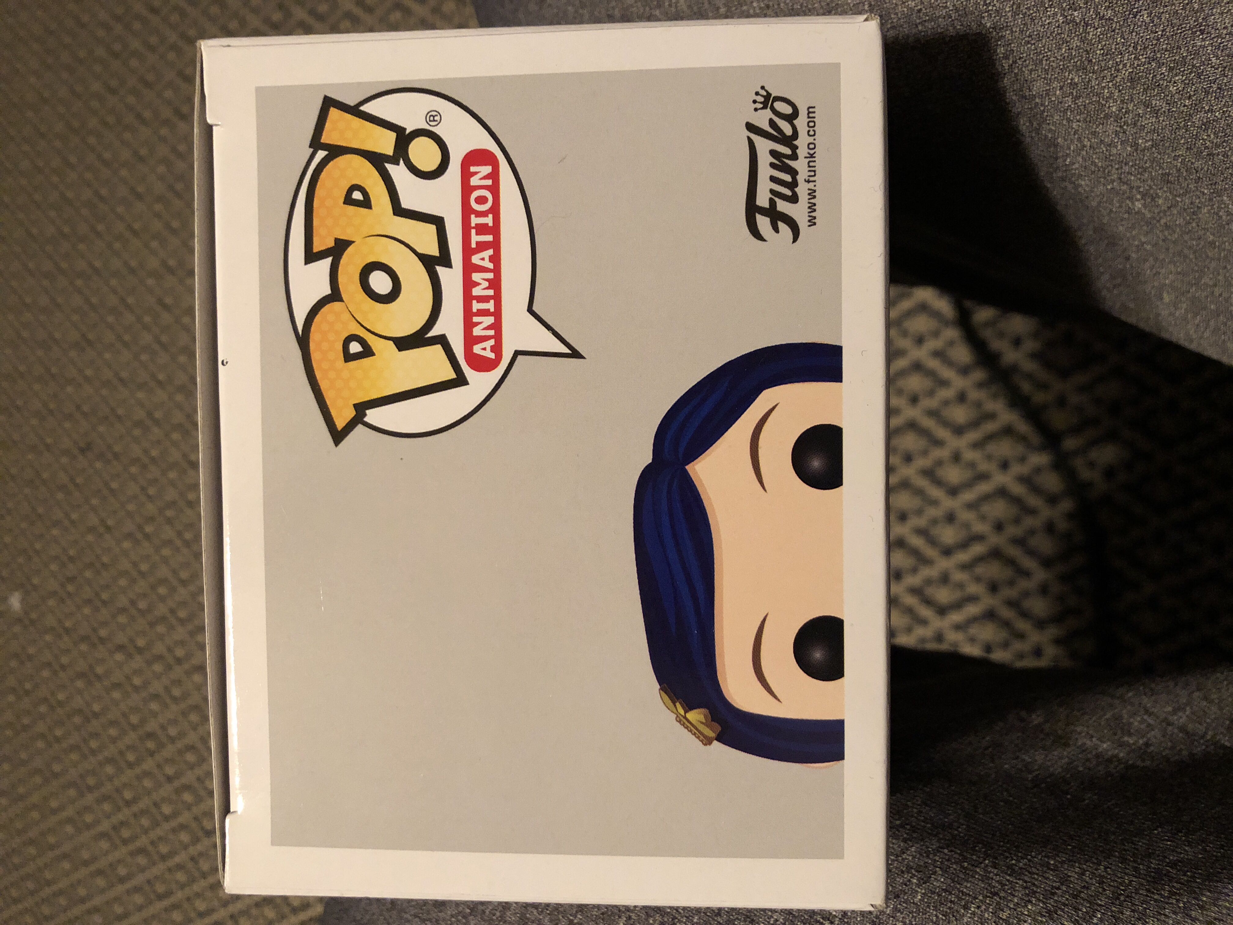 Coraline In Raincoat  vinyl figure collectible [Barcode 889698328135] - Main Image 4