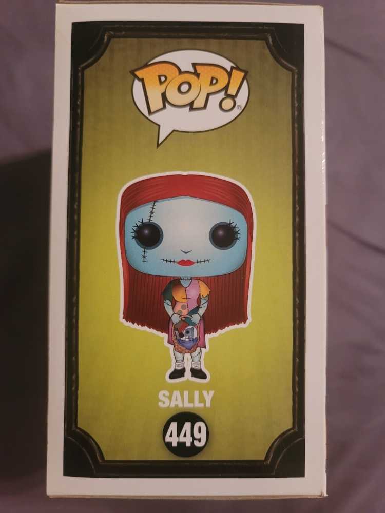 NBC: Sally - The Nightmare Before Christmas vinyl figure collectible [Barcode 889698328371] - Main Image 4