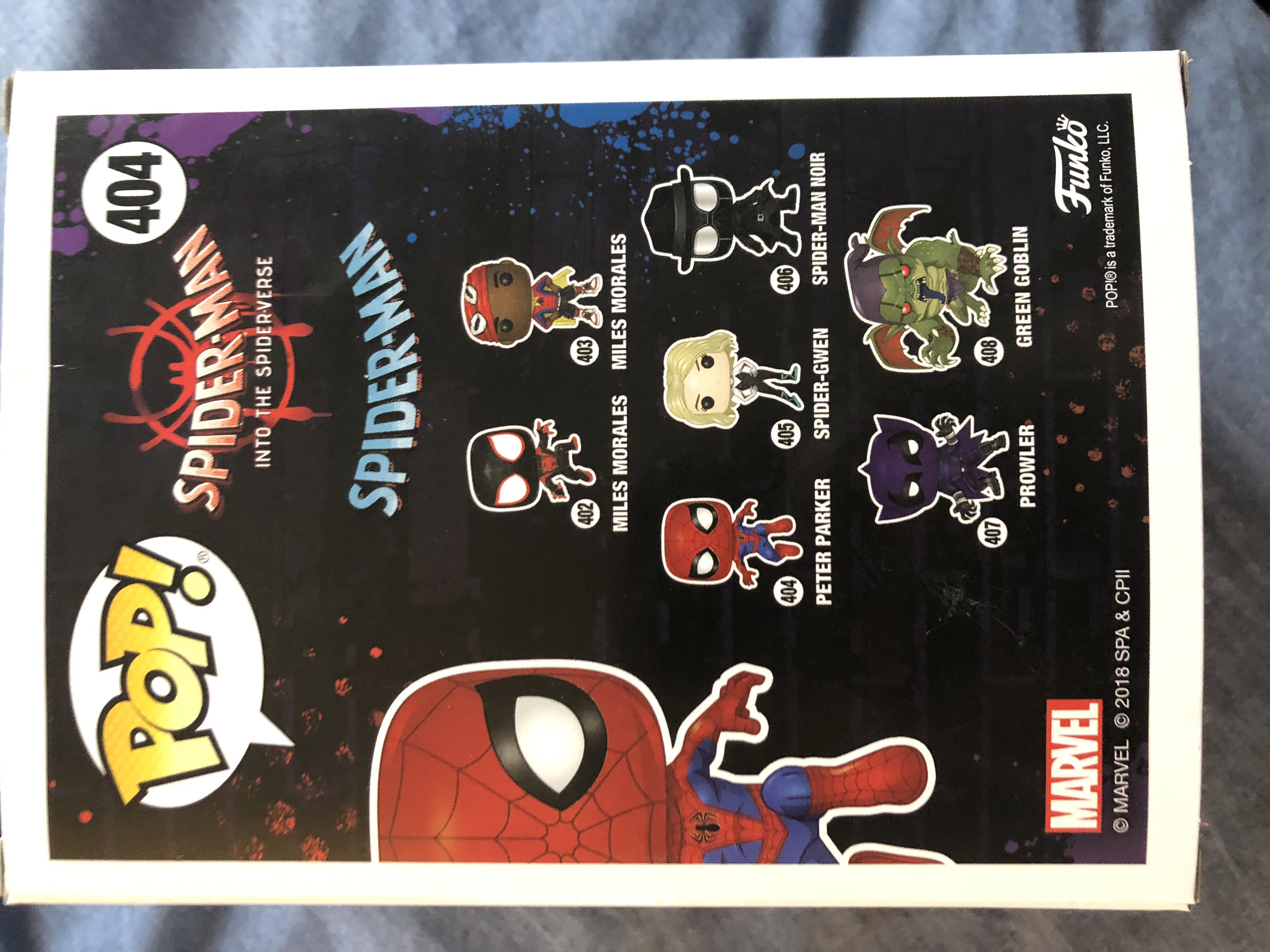 Peter Parker - Spider-Man vinyl figure collectible [Barcode 889698347556] - Main Image 3