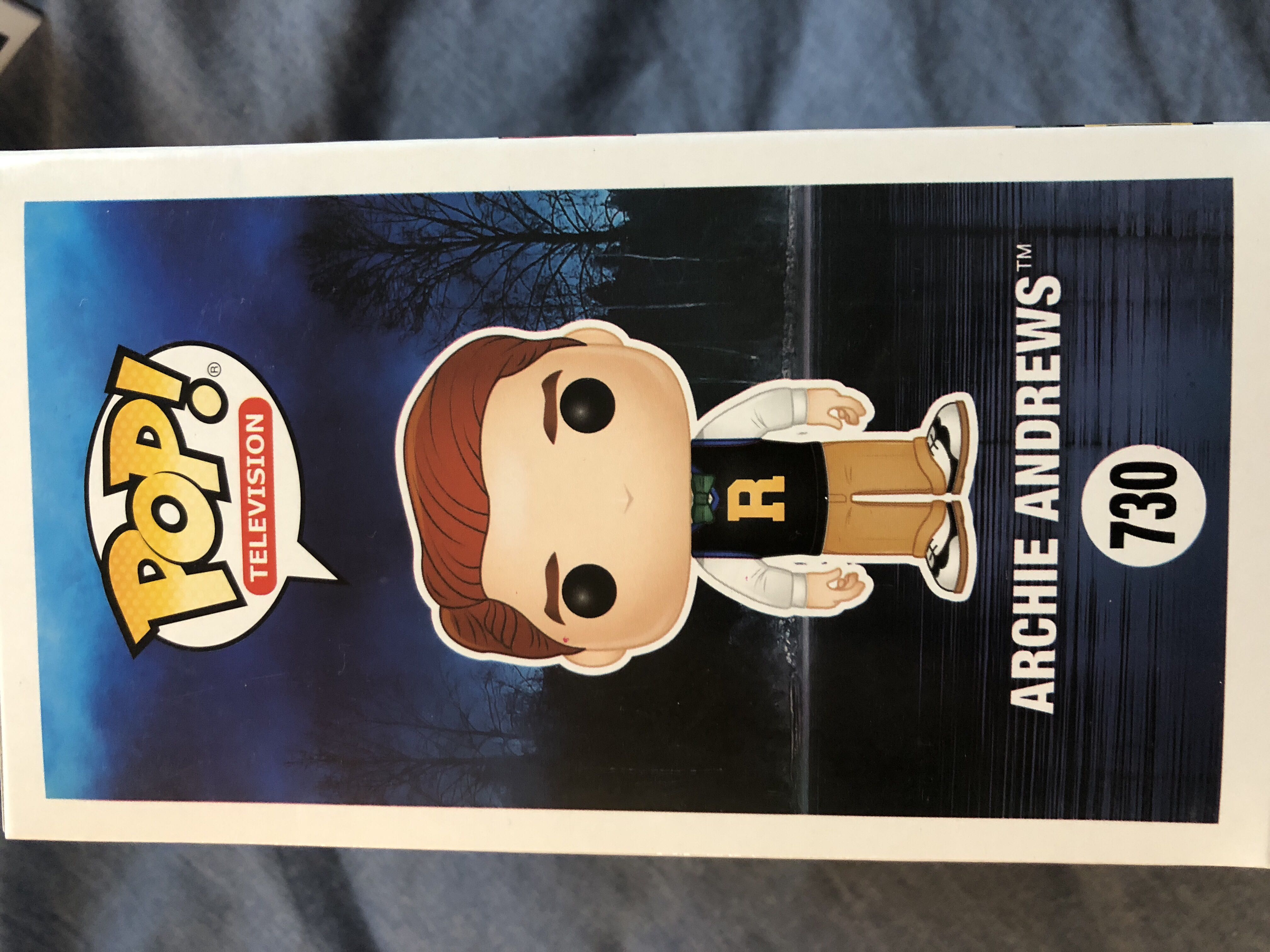 Archie Andrews - Riverdale vinyl figure collectible [Barcode 889698344555] - Main Image 3