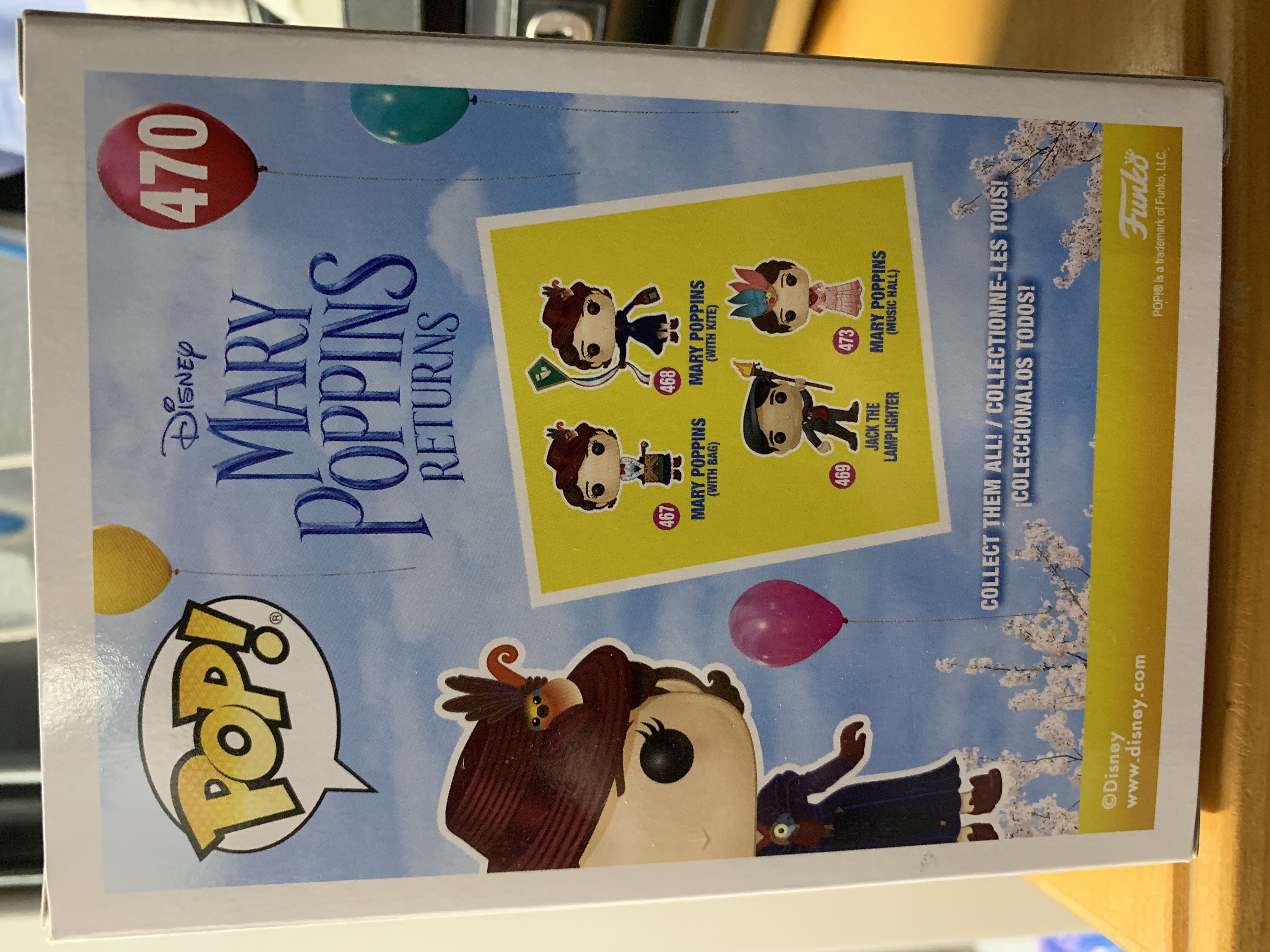 Mary Poppins (with Umbrella) - Mary Poppins vinyl figure collectible [Barcode 11520053] - Main Image 2