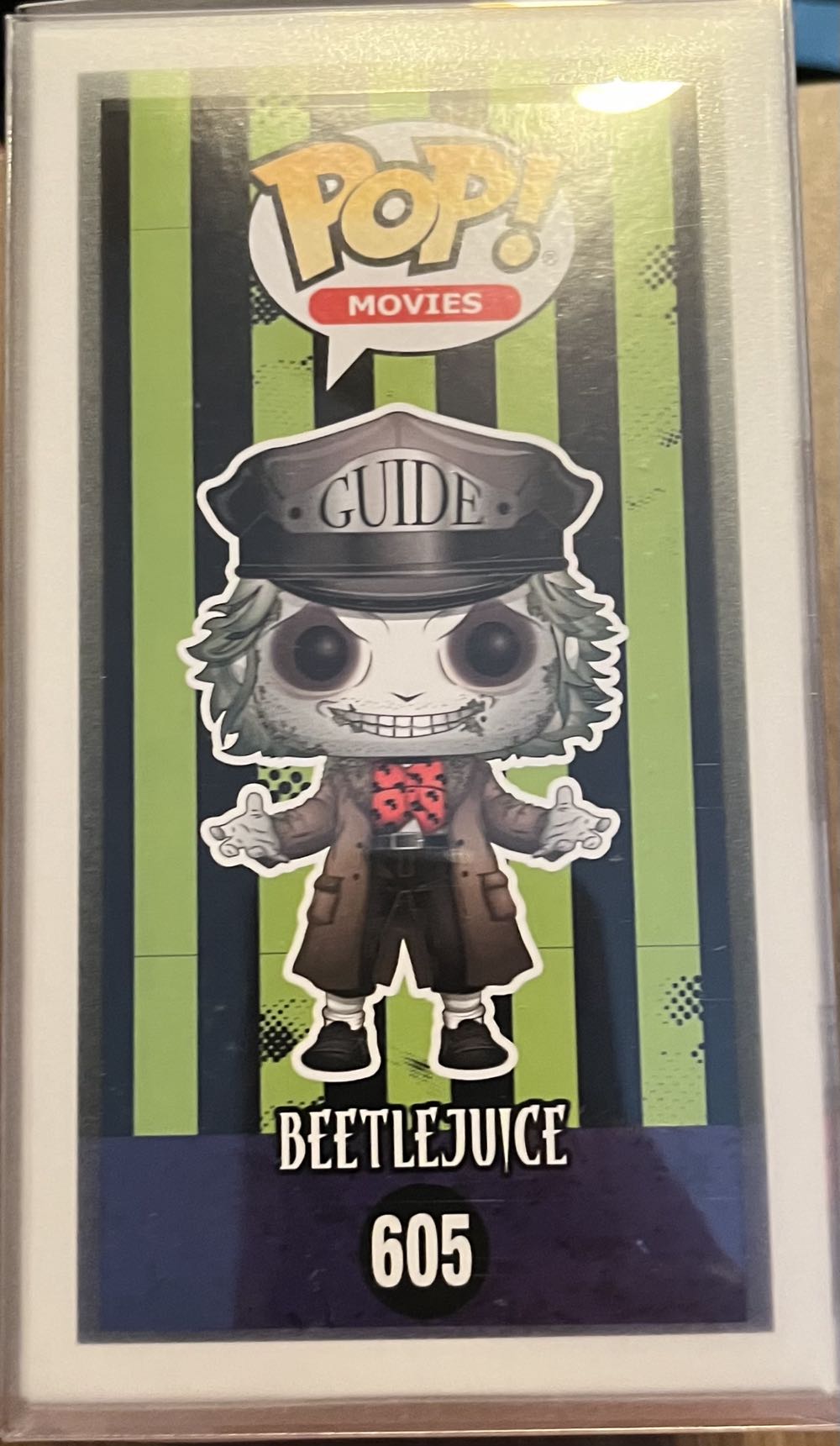 Beetlejuice (Guide) - Beetlejuice vinyl figure collectible [Barcode 889698372084] - Main Image 3