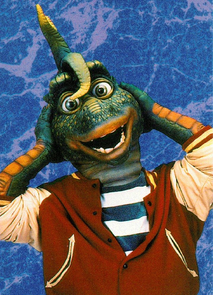 Robbie Sinclair  vinyl figure collectible [Barcode 038976071847] - Main Image 3