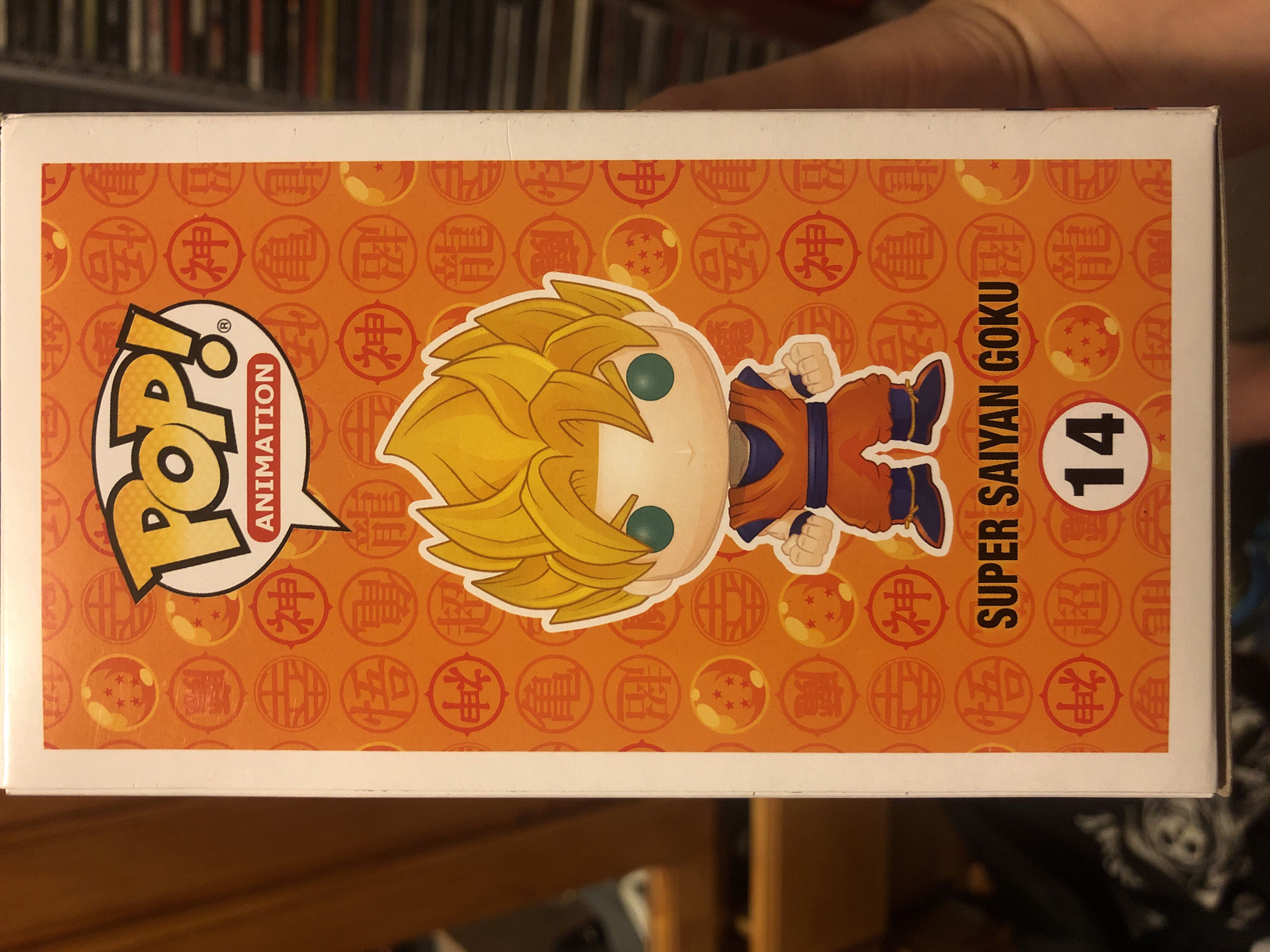 Super Saiyan Goku  Glow In The Dark - Funko vinyl figure collectible - Main Image 3
