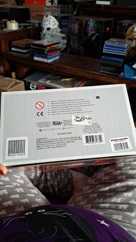 Aladdin: Magic Carpet Ride - Aladdin vinyl figure collectible [Barcode 889698357609] - Main Image 4