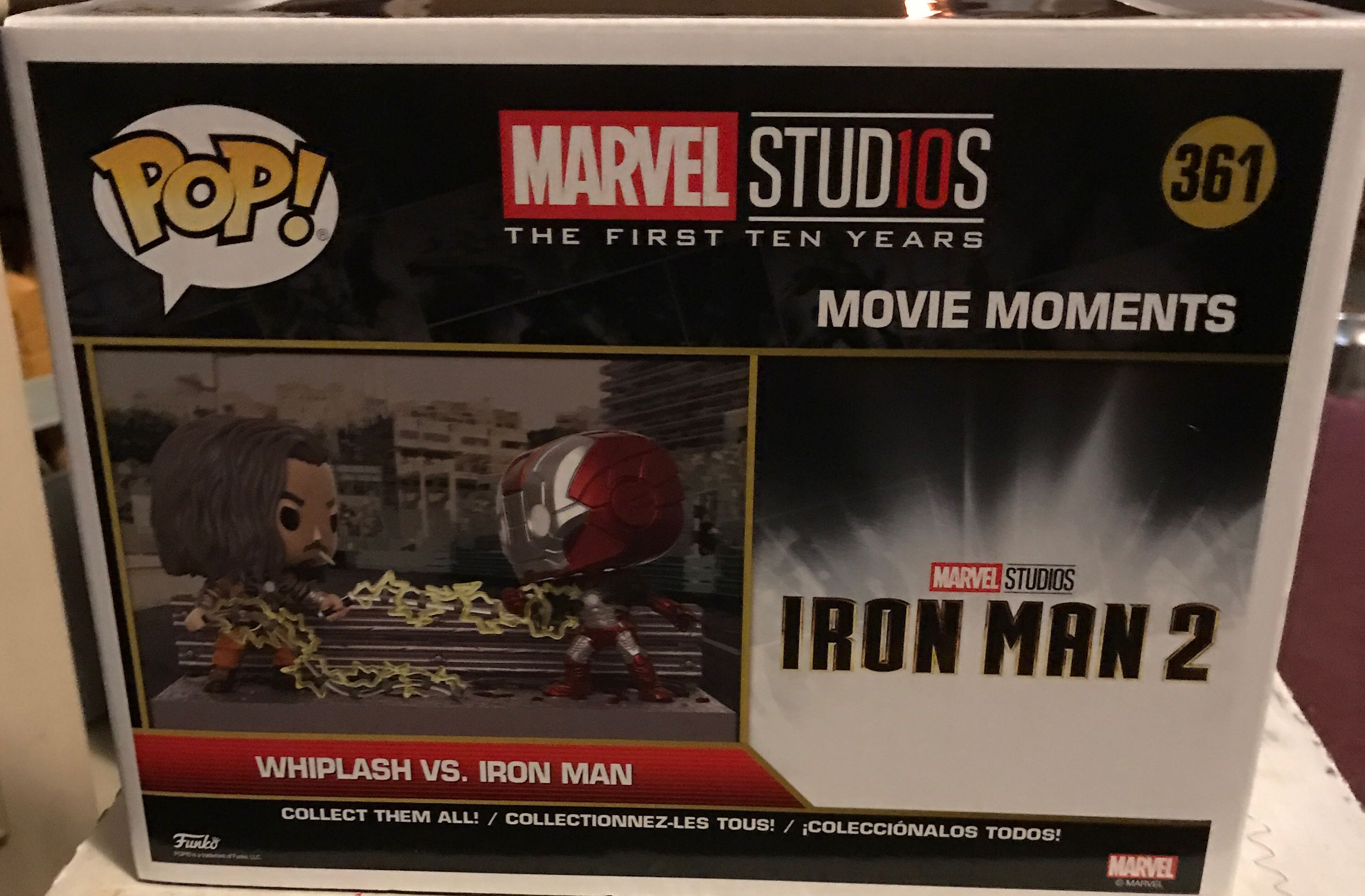 Whiplash vs. Iron Man (Mark V) - Marvel Universe vinyl figure collectible [Barcode 889698349710] - Main Image 2