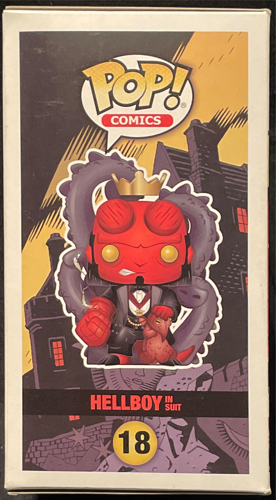 Hellboy in Suit  vinyl figure collectible [Barcode 889698311748] - Main Image 4